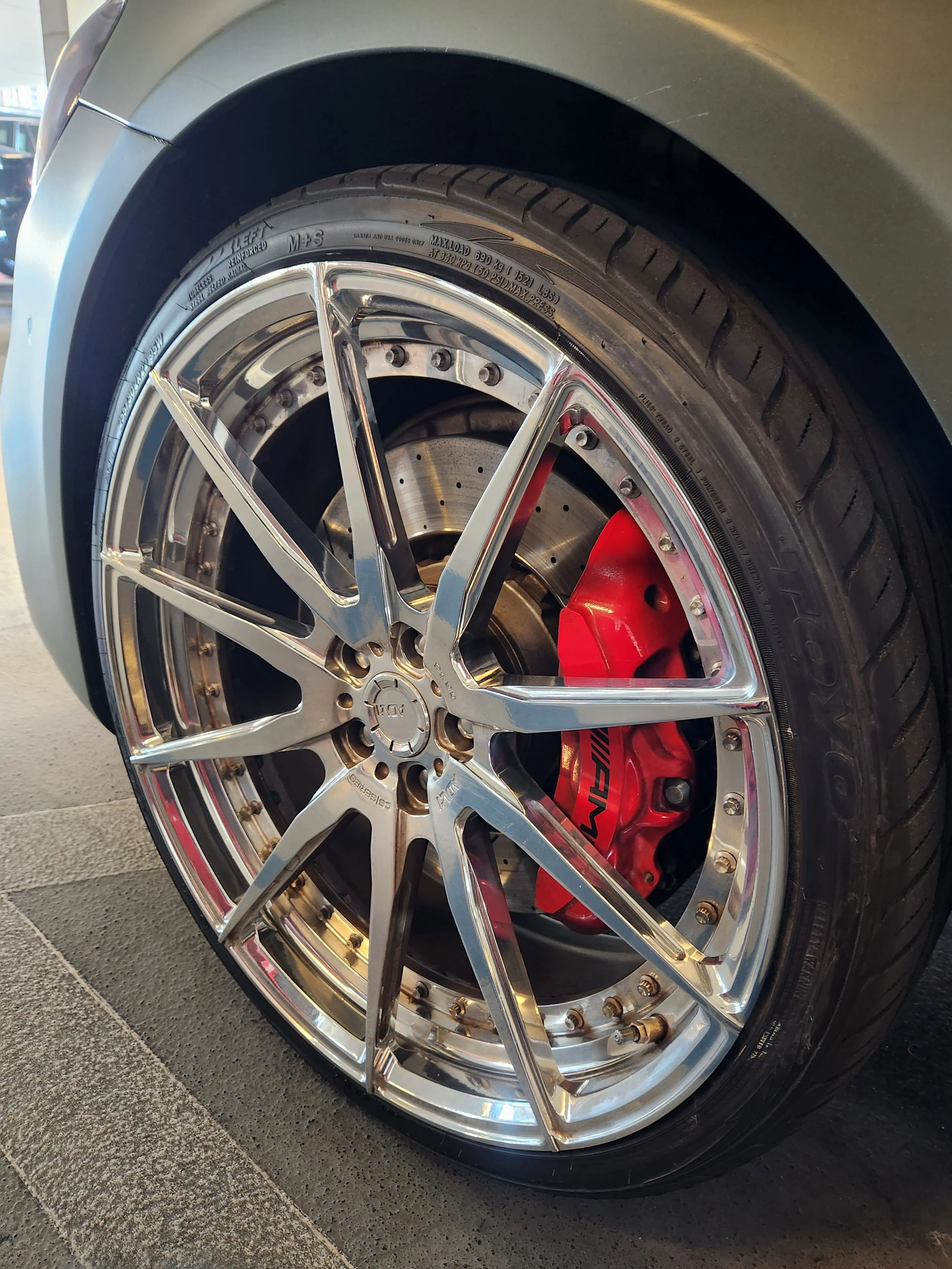 ADVI forged wheel repair Tarpon Springs

Custom multi-piece rim curb rash restoration Tampa Bay

Forged wheel scratch and lip repair Florida

ADVI custom wheel refinishing and polishing

Deep lip forged rim repair and restoration

High-end multi-piec