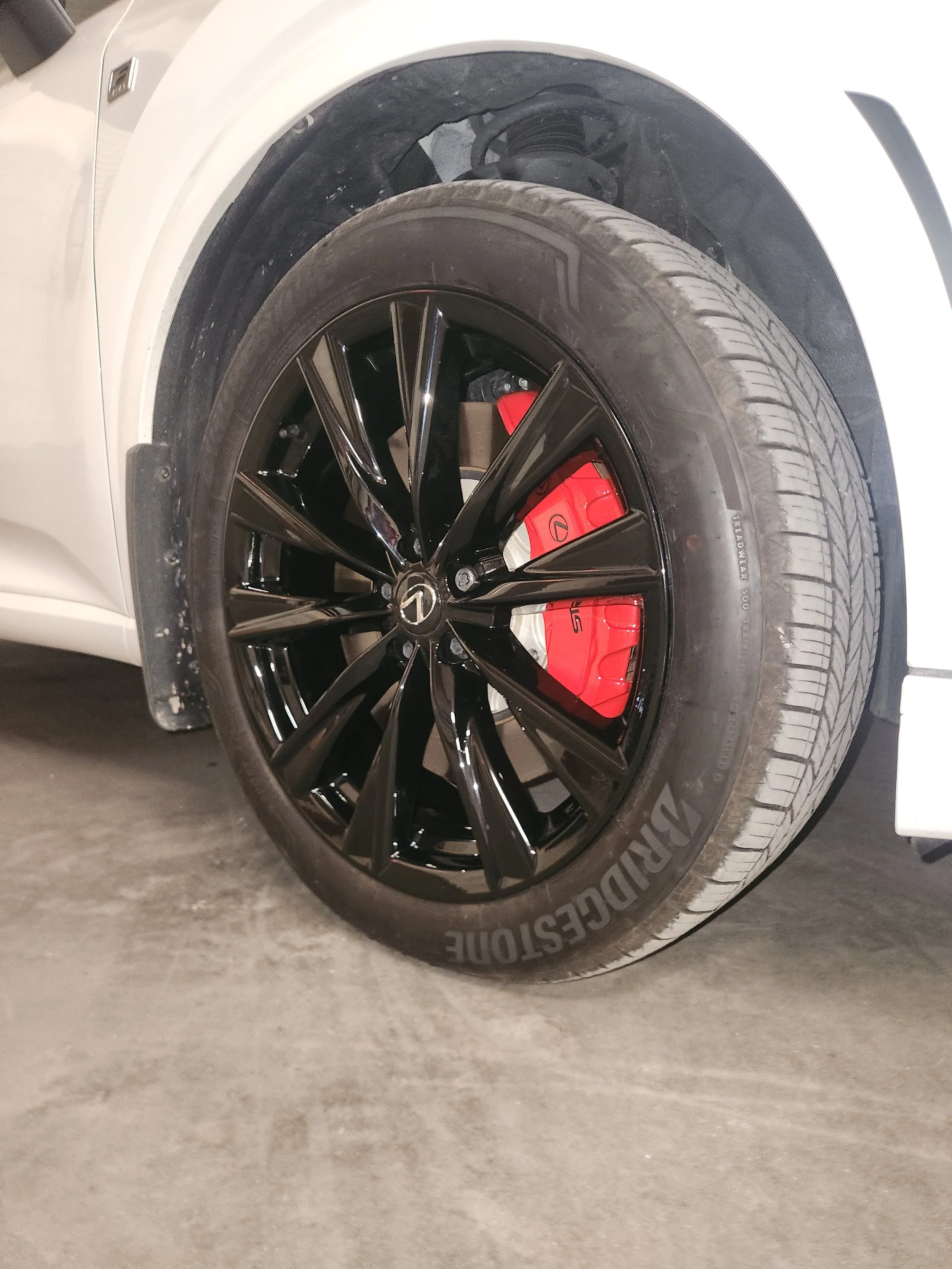 Lexus RX 500h F SPORT gloss black wheels Tarpon Springs

Custom red brake calipers Lexus RX Tampa Bay

Lexus RX 500h wheel powder coating and caliper painting

Gloss black powder coated wheels for Lexus SUV

High-performance style red caliper upgrade