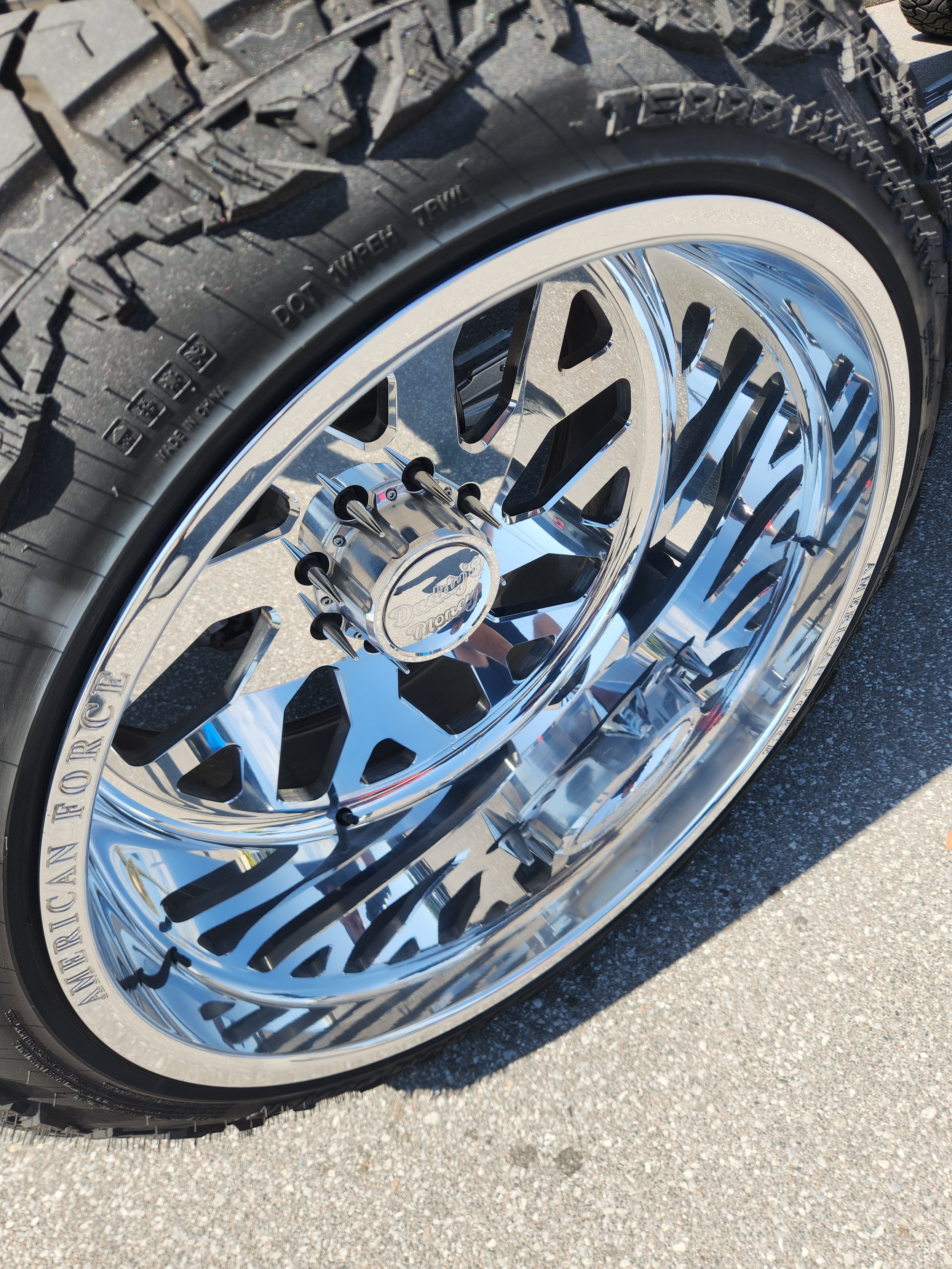 American Force wheel polishing New Port Richey

Forged truck wheel curb rash repair Tampa Bay

Mirror-finish aluminum rim restoration Florida

Heavy-duty truck dually wheel polishing

Deep dish forged wheel scratch repair

Custom truck wheel metal fi