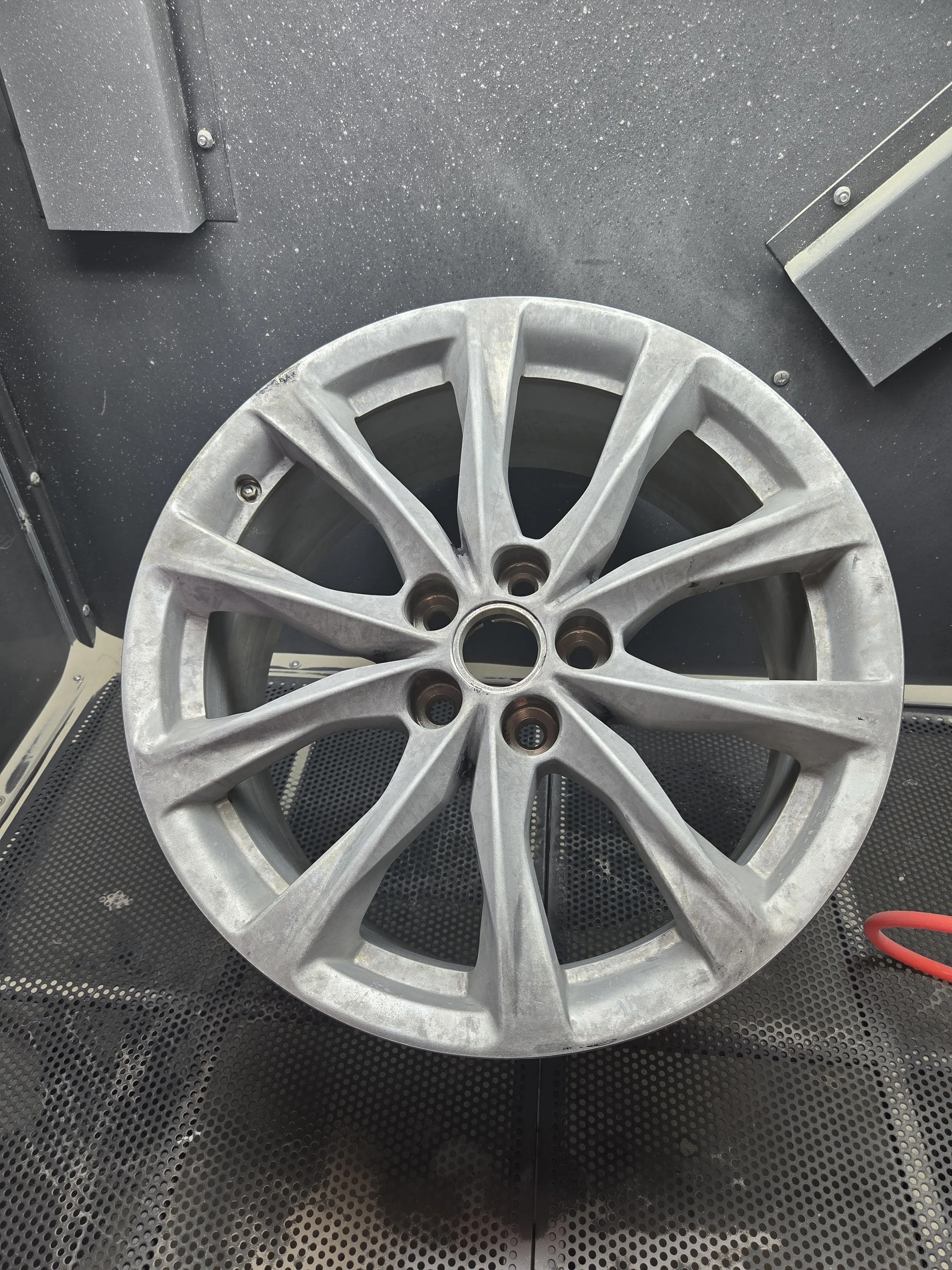 Alloy wheel chemical stripping Tarpon Springs

OEM wheel restoration Tampa Bay

Bare metal wheel preparation

heel sandblasting and stripping

Factory alloy wheel refurbishment

Powder coating prep services Florida

Rim repair and stripping Tarpon Sp