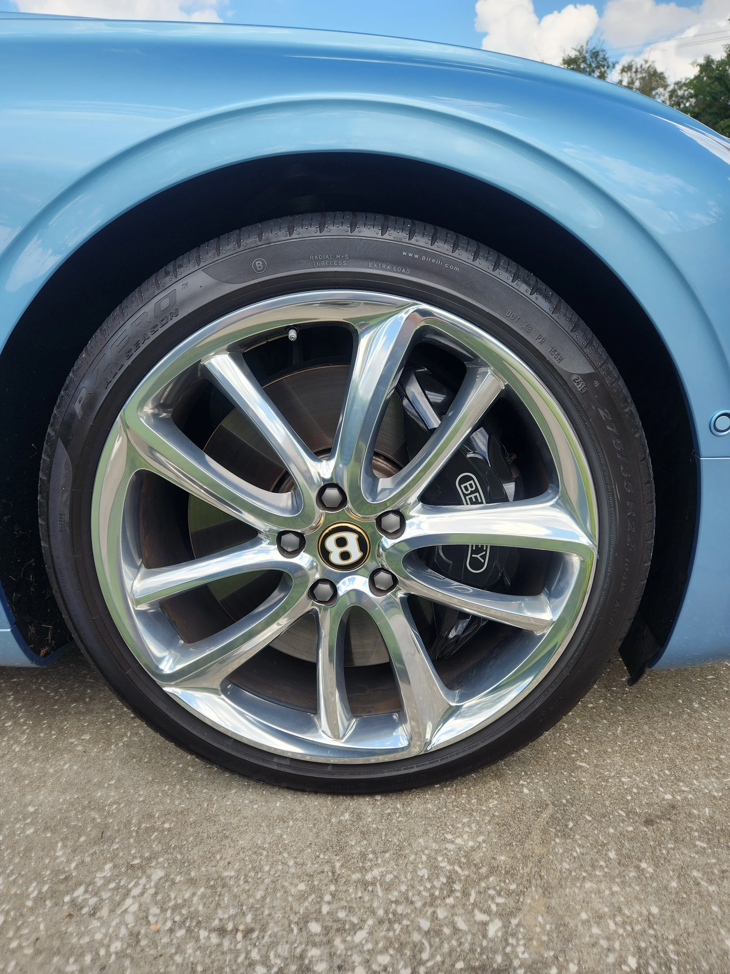Mobile wheel curb rash repair Tampa Bay

Bentley polished wheel mobile restoration Tarpon Springs

On-site alloy wheel repair Pinellas and Pasco counties

Mobile luxury rim scratch and rash removal

On-site polished wheel diamond cut and repair

Conv