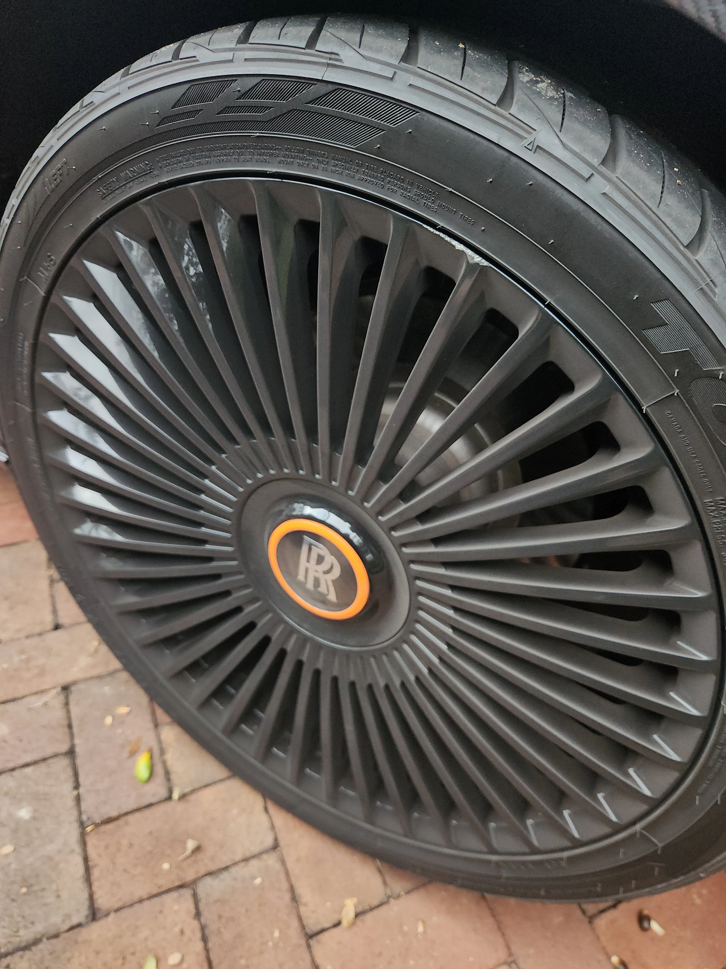Tampa Bay mobile exotic wheel service

Rolls-Royce wheel repair shop

On-site custom alloy rim road rash and scratch removal

Specialized mobile wheel repair for Rolls-Royce models

Exotic vehicle cosmetic maintenance and curb rash repair