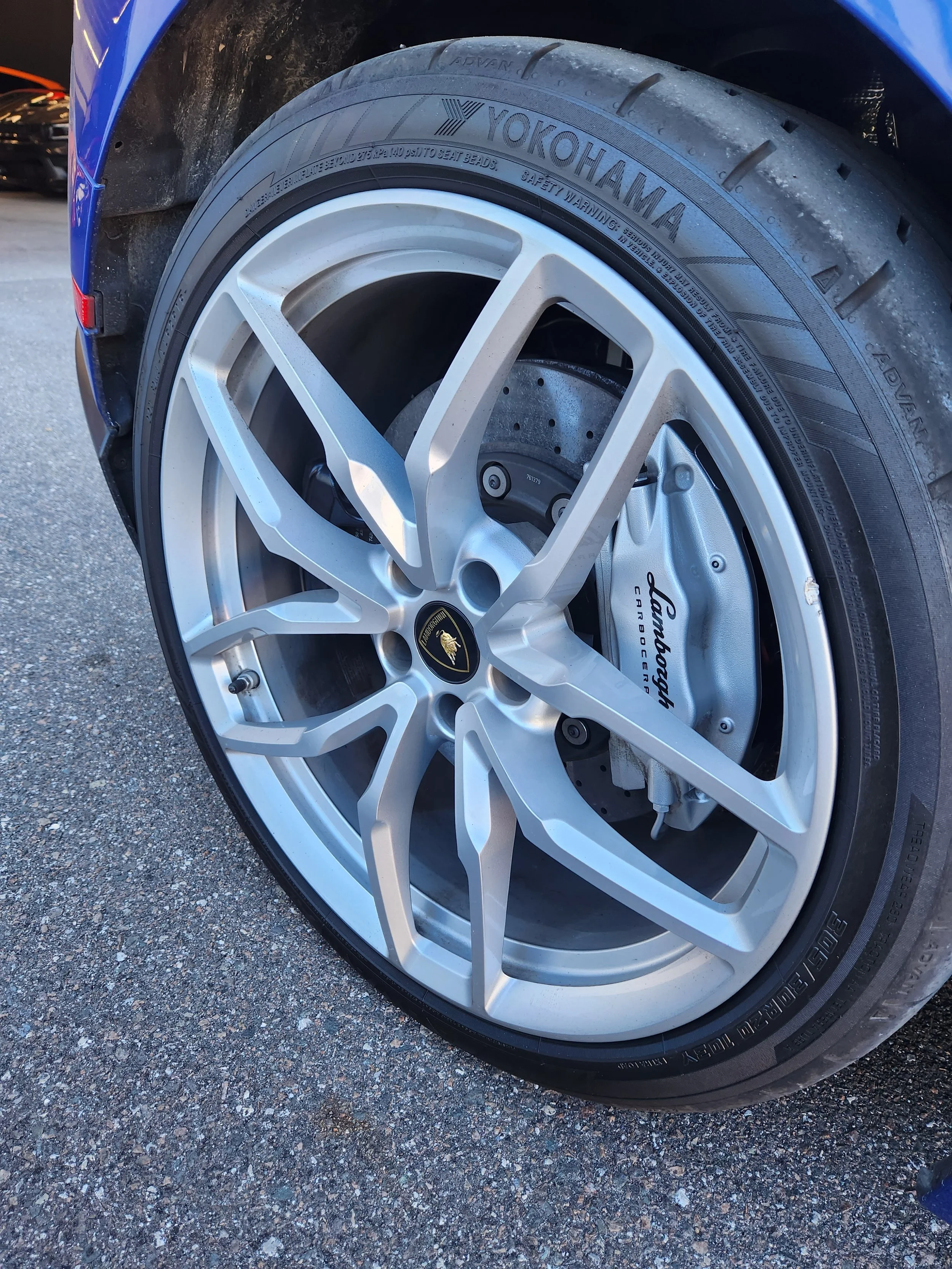Lamborghini Huracan wheel curb rash B2B repair Tampa

Exotic car rental fleet wheel repair Florida

Supercar rim scratch restoration B2B Tampa Bay

On-site mobile rim repair for luxury rental fleets

High-performance alloy wheel damage evaluation for