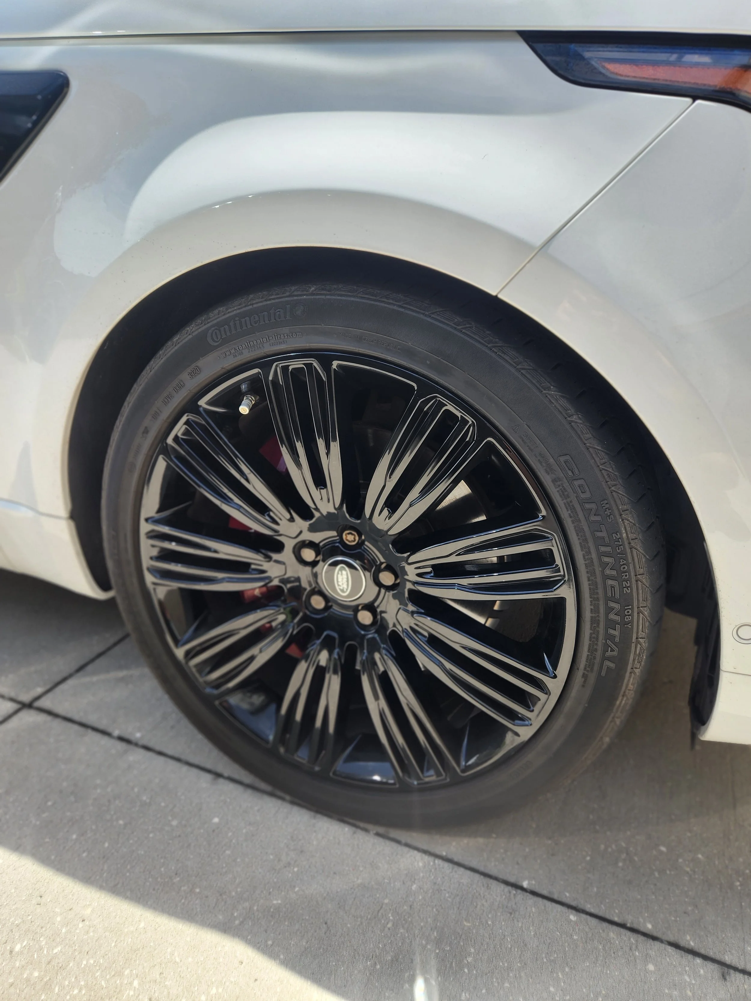 RANGE ROVER GLOSS BLACK WHEEL RESTORED

AUTOESTHETICS WHEEL REPAIR TARPON SPRINGS

GLOSS BLACK WHEEL REPAIR NEAR ME 

OEM COLOR MATCH