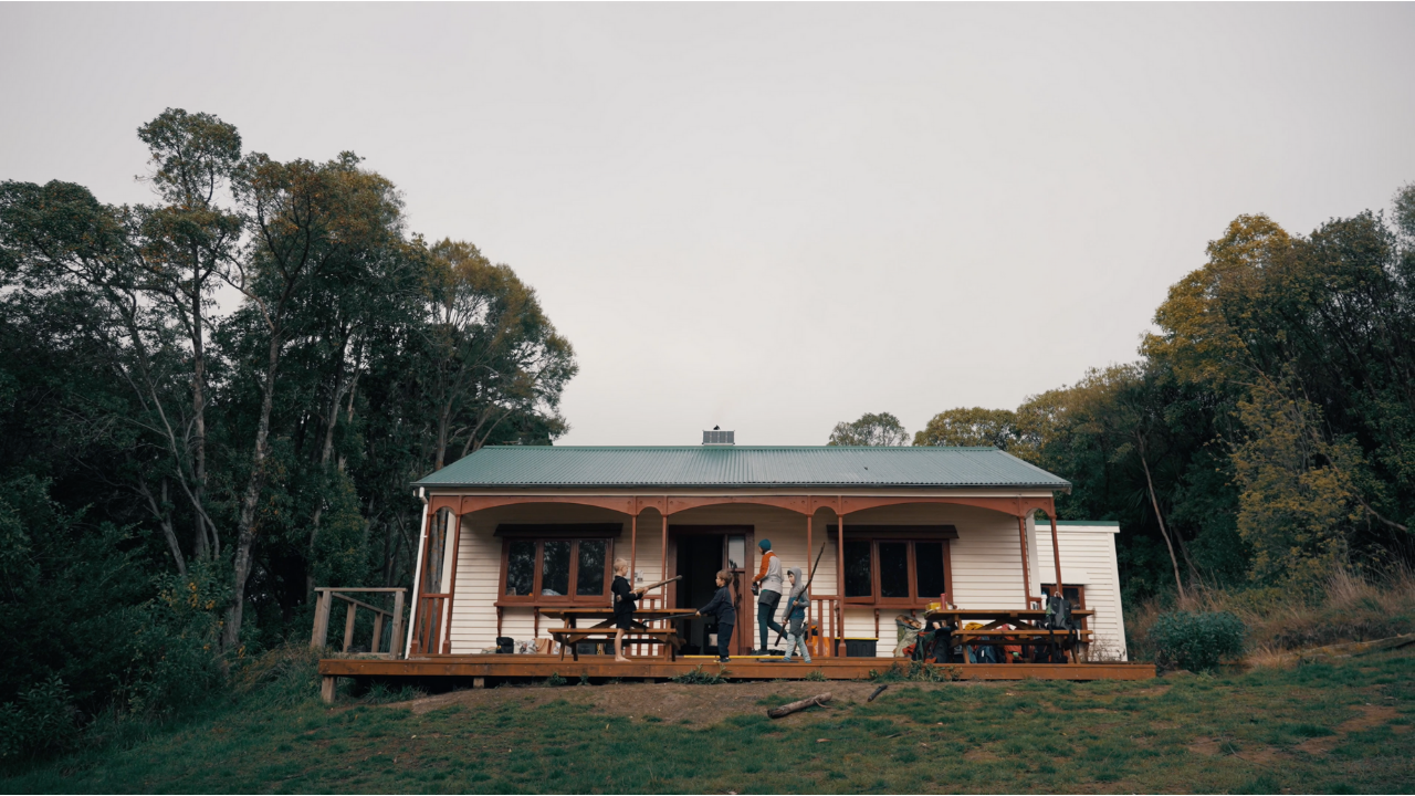 Otamahua Hut | Quail Island 