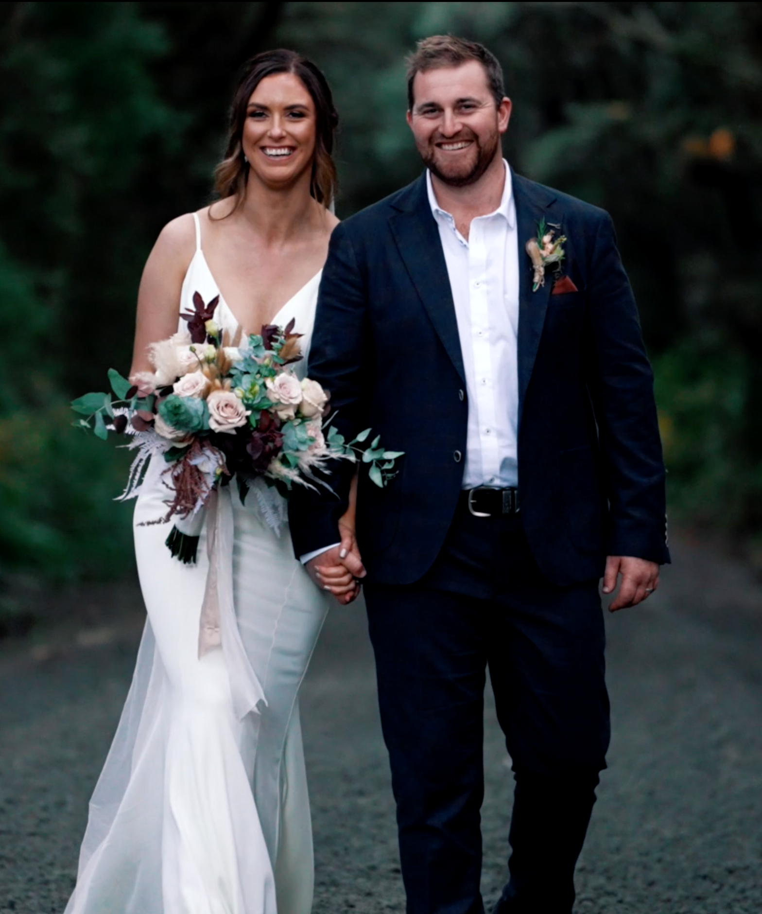 Lauren + Tom | RiverRidge Retreat Wedding // Catlins