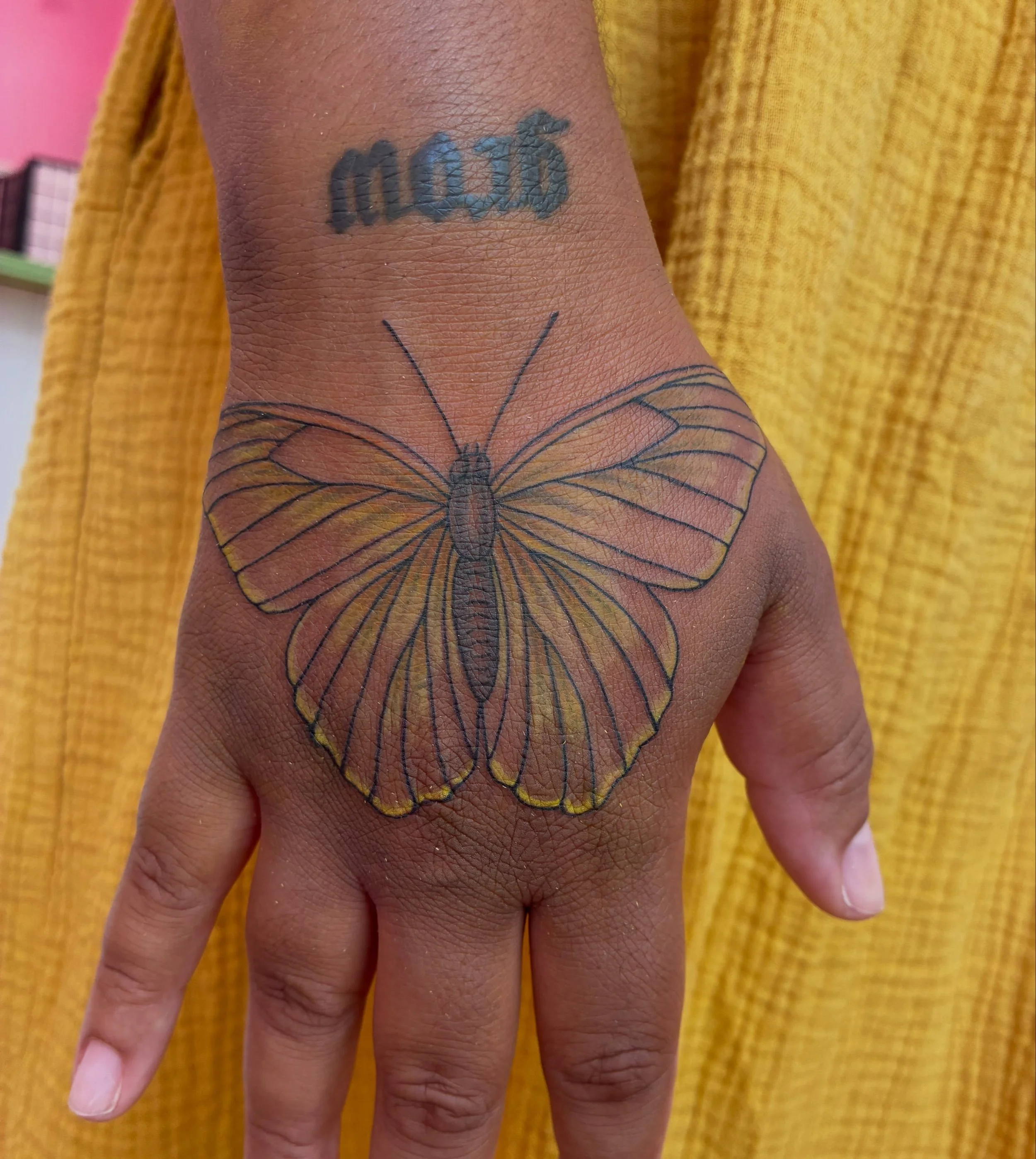 Butterfly from my flash with some color added for Ari 🦋 I love tattooing bugs of any sort and also tattooing cool and nice people (literally everyone that gets tattooed by me, y&rsquo;all are the best)