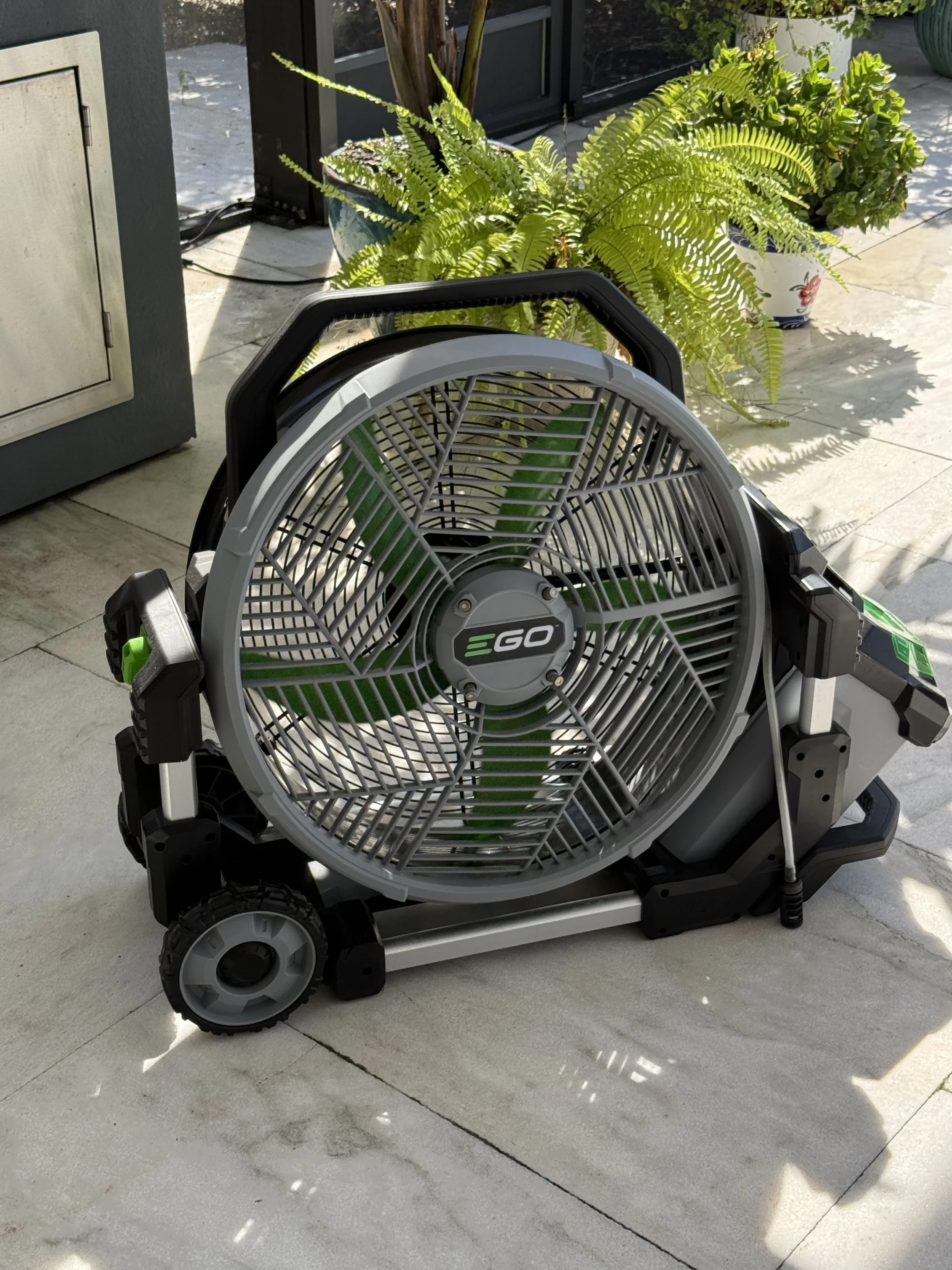 EGO 18-in High Velocity Indoor/Outdoor Misting Floor Fan