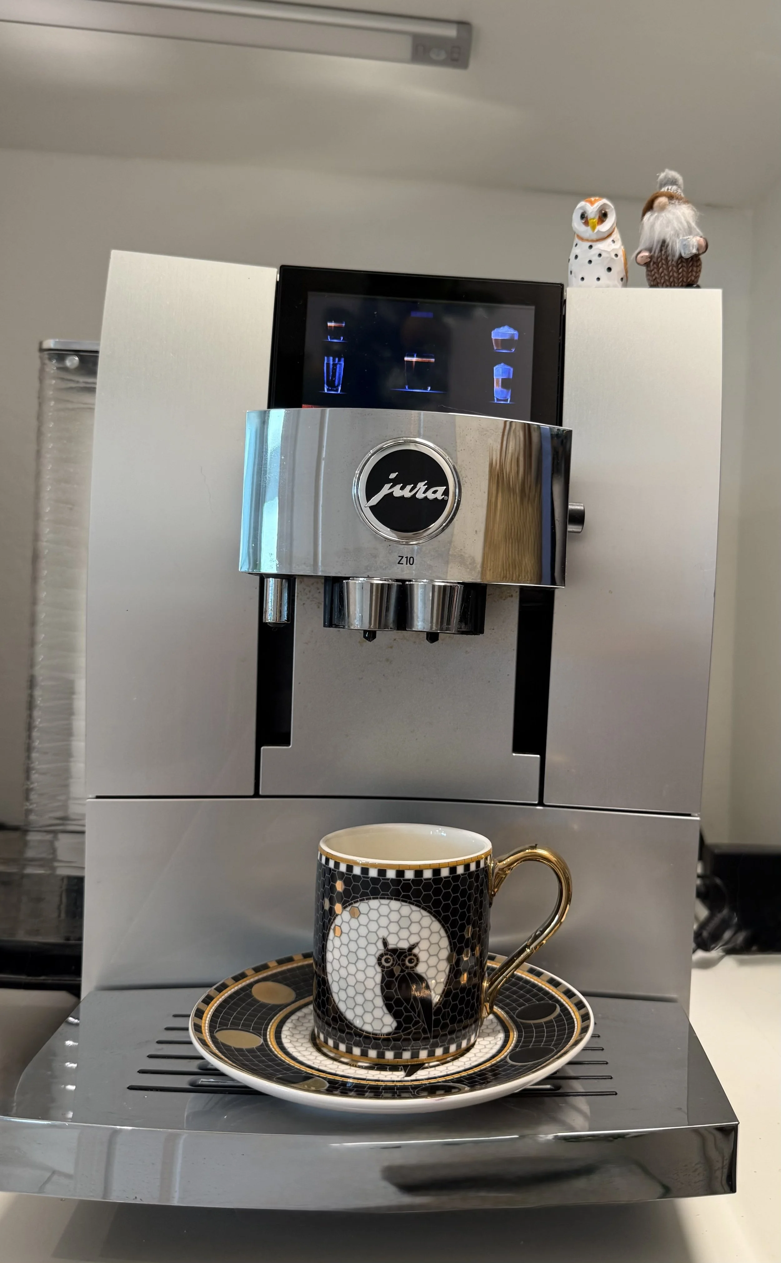 JURA Z10 Automatic Coffee Machine