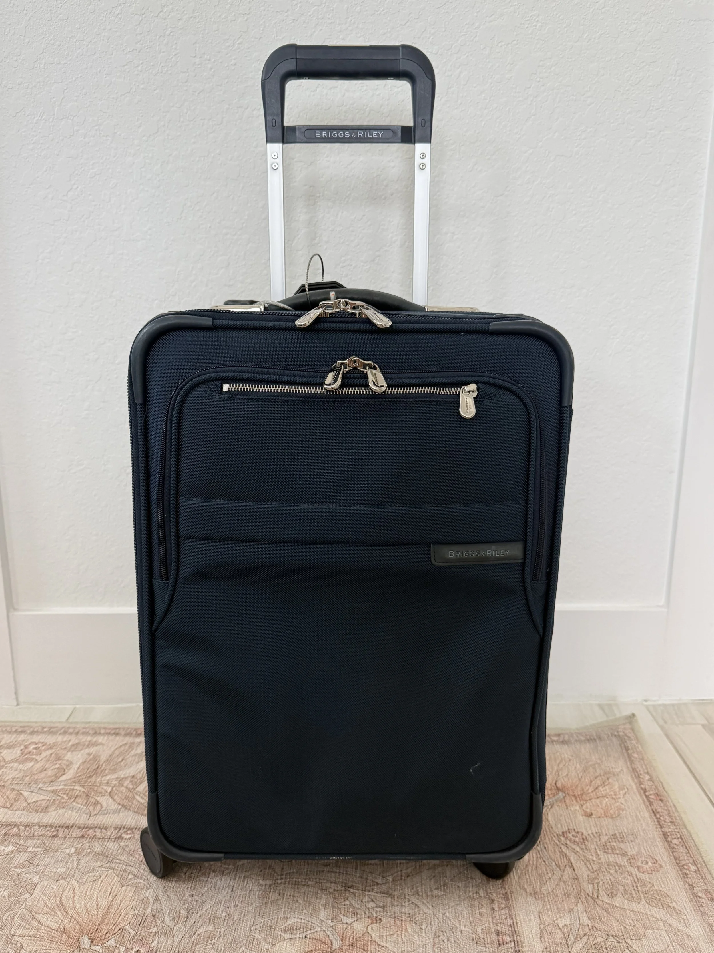 Briggs &amp; Riley Baseline Essential 22" Carry-On Expandable Spinner