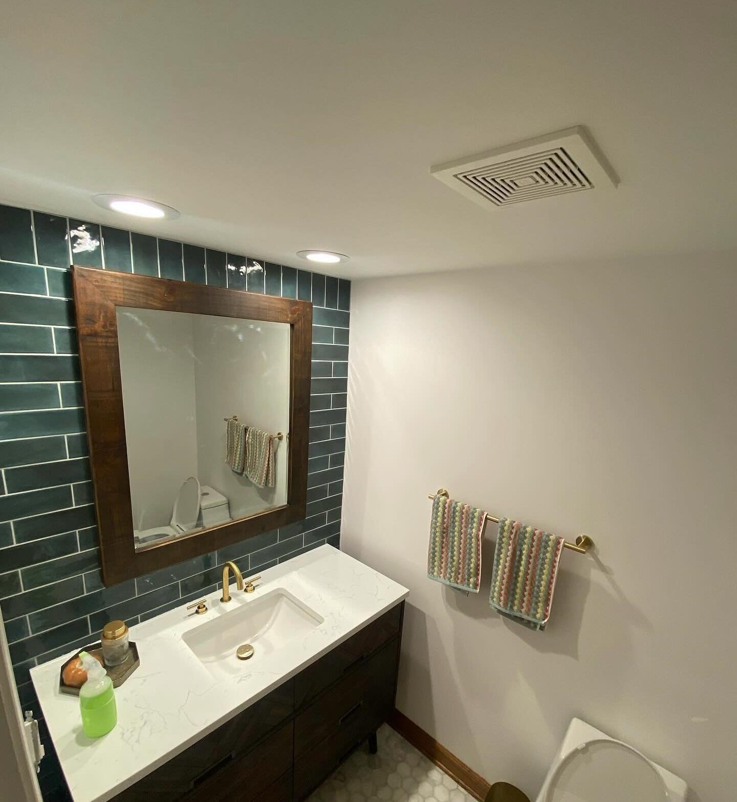 #bathroommakeover #tile #chicago