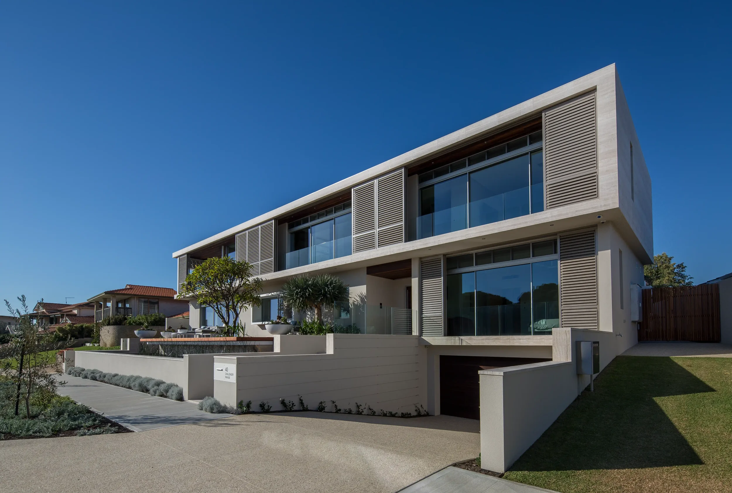 01-house-40-city-beach-exterior.webp