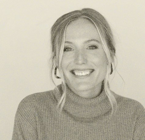 Headshot of Marielle, founder and creative director of First Pick