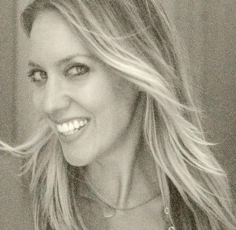 Headshot of Lisa Raphael, Naming and Messaging at First Pick