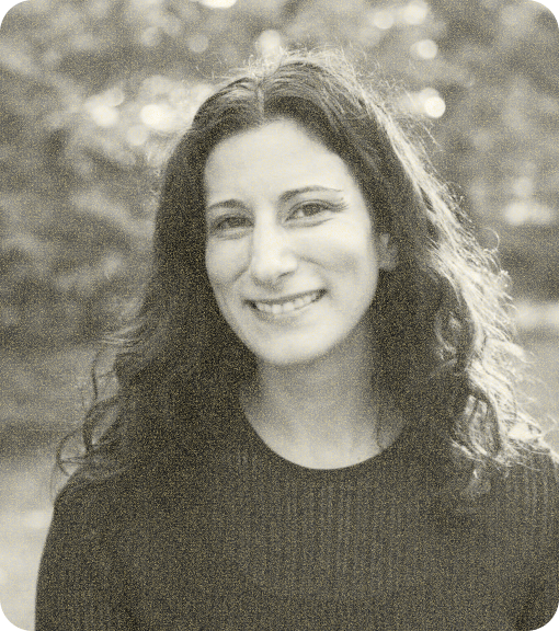 Headshot of Jess Edelstein, Founder of Moops