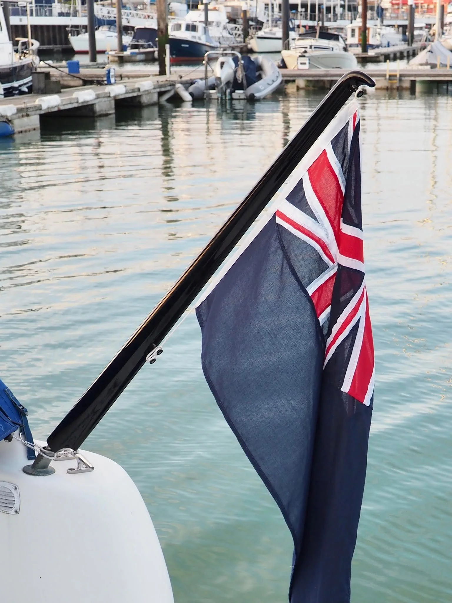 carbon fibre flag pole.jpg