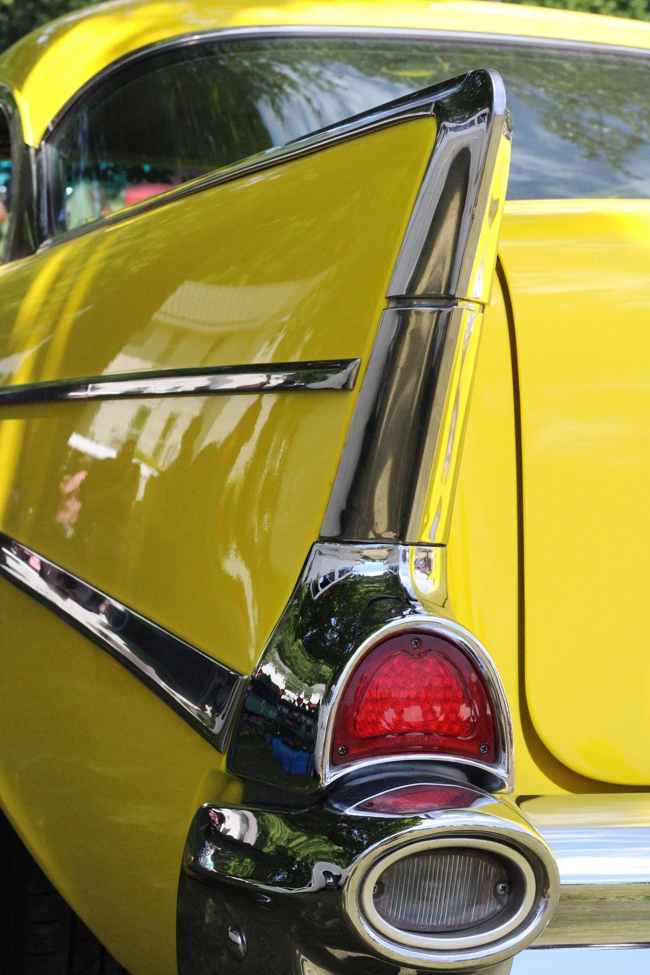 Mellow yellow, a ’57 Chevy (Photo courtesy of Pixabay)