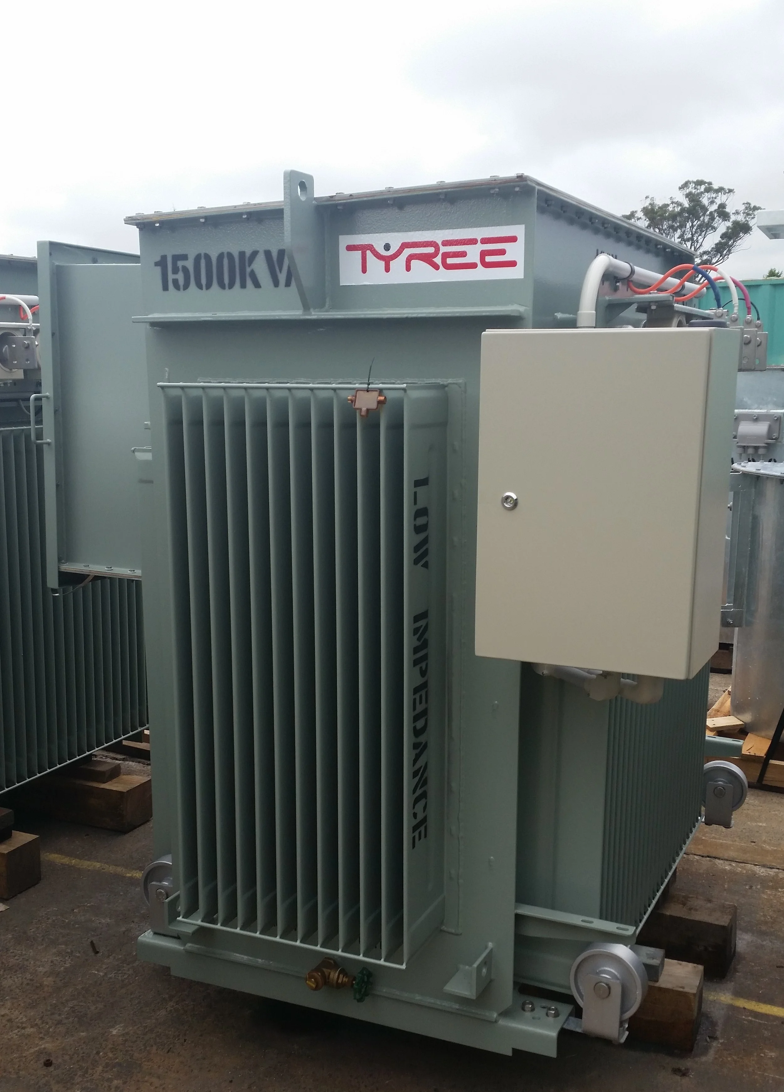 Large distribution transformer -1500KVA GT