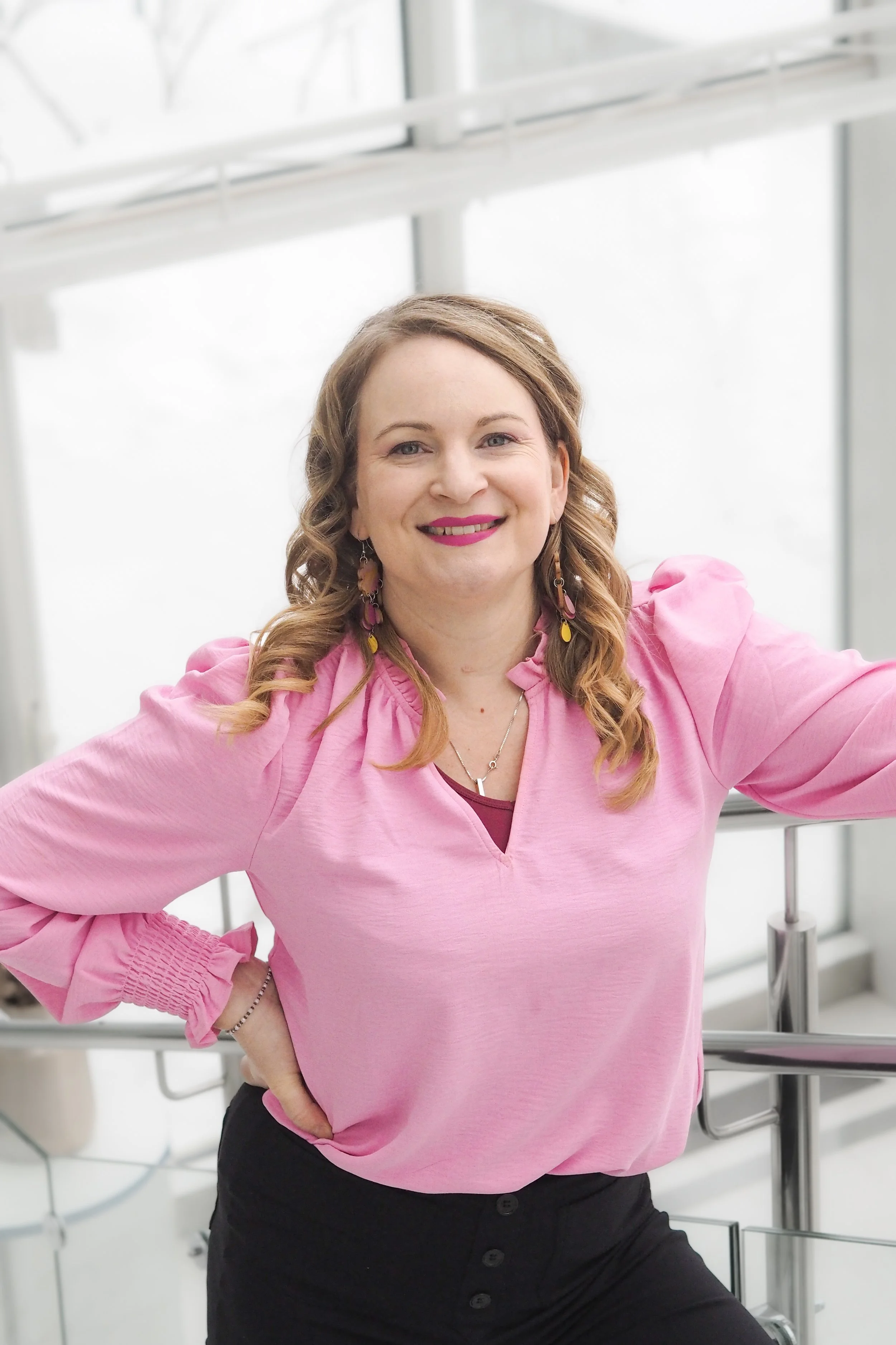 Tekoälykouluttaja Johanna Riippi.