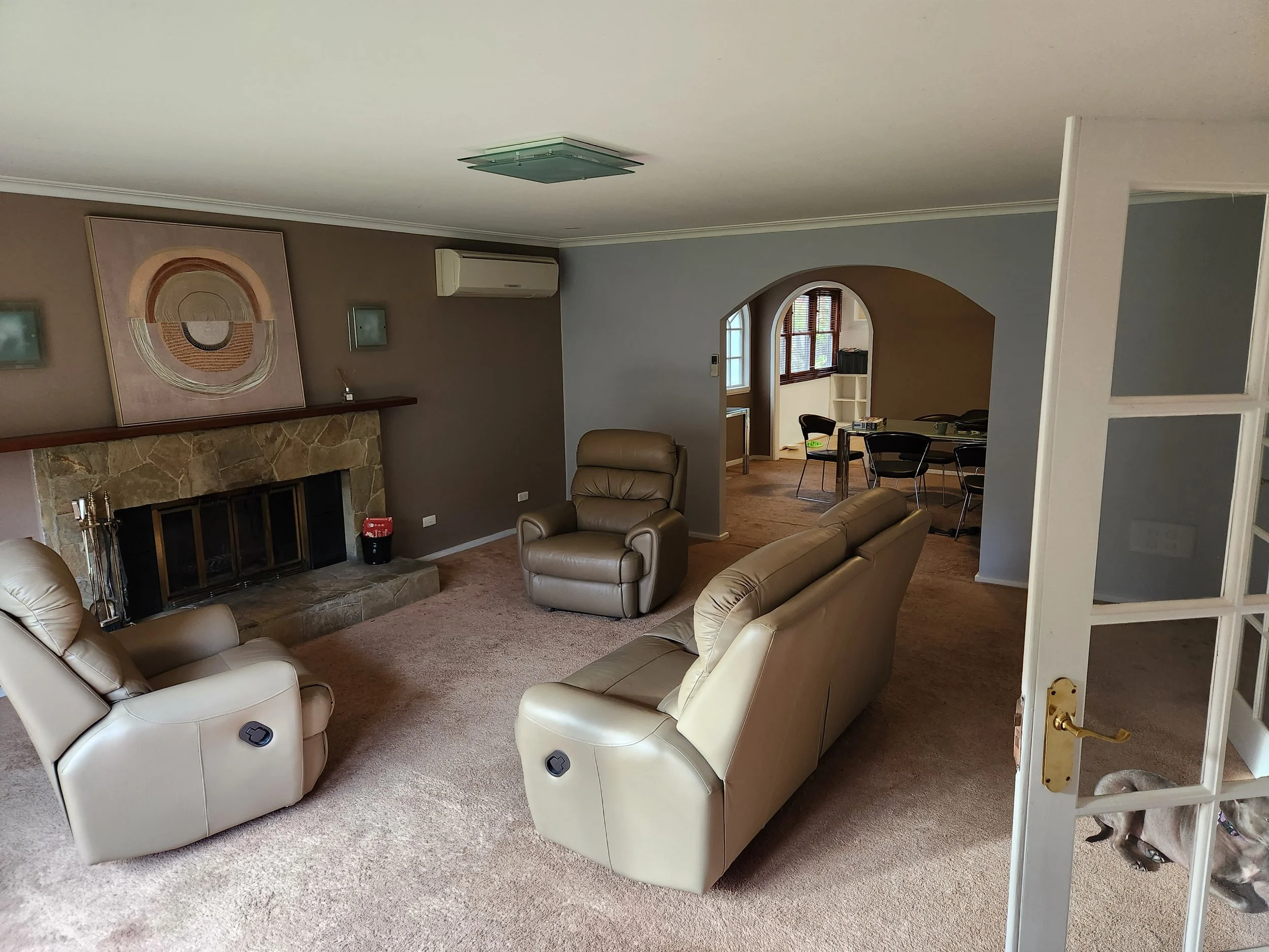 lounge before 1.jpg