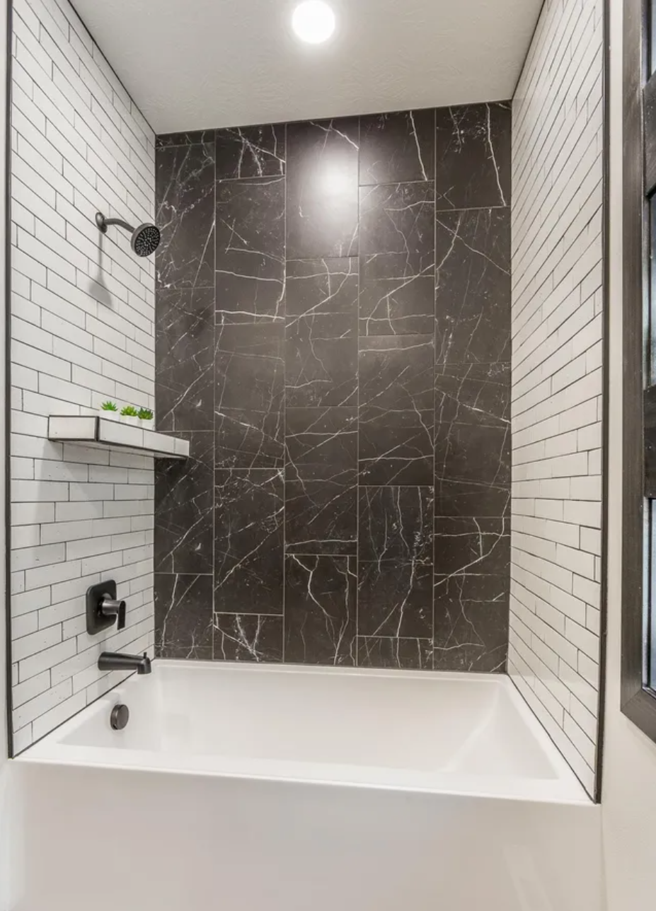 448 Blue Ox Shower