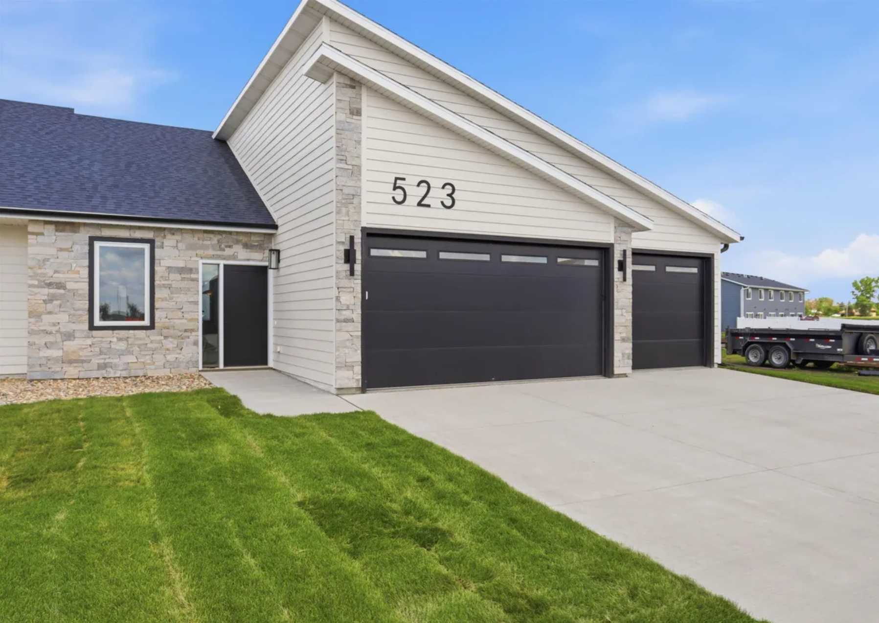523 Bunyan Front Exterior