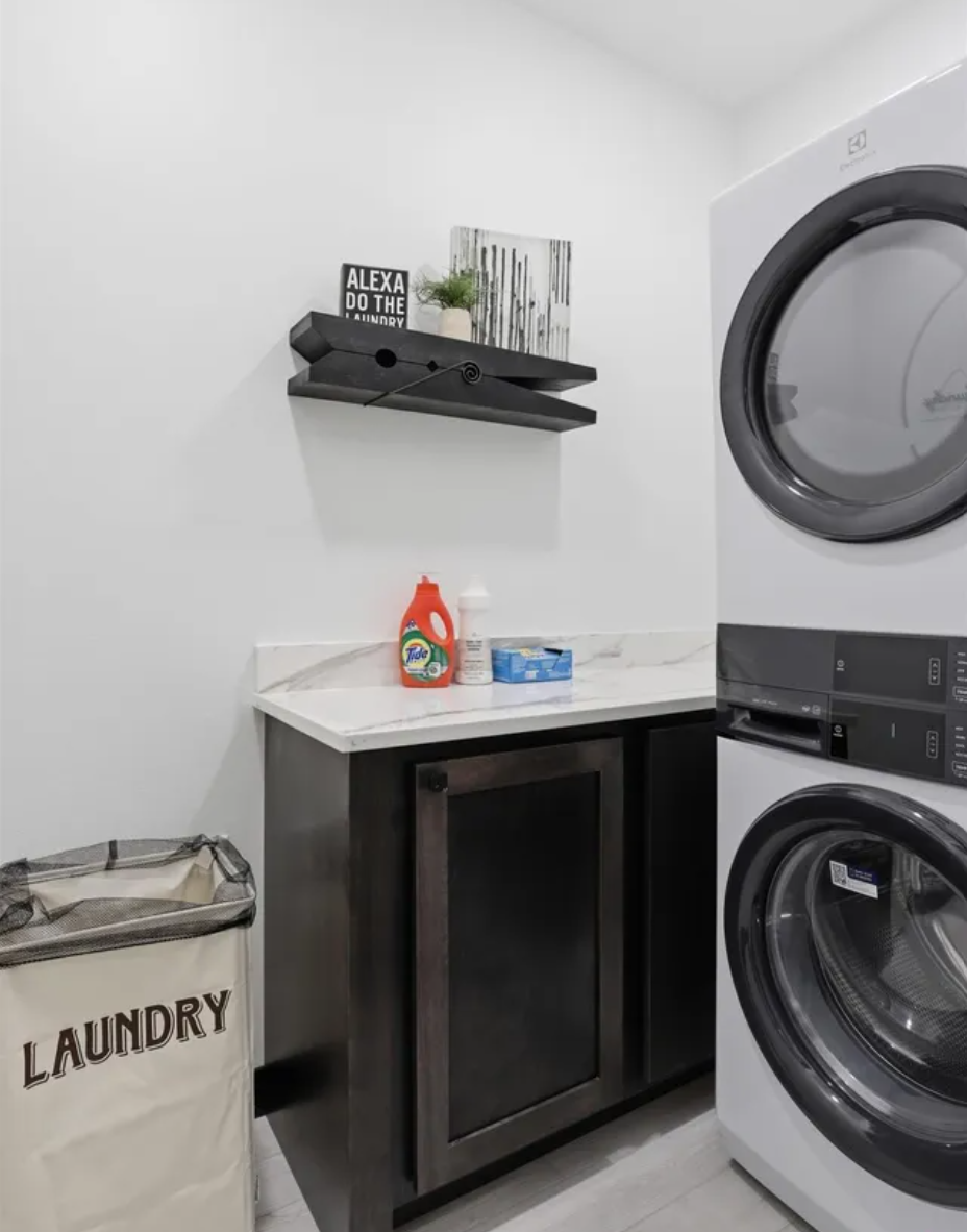 523 Bunyan Laundry