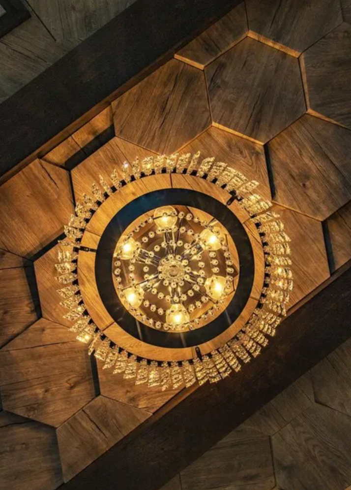 700 W 81st Front Entrance Chandelier