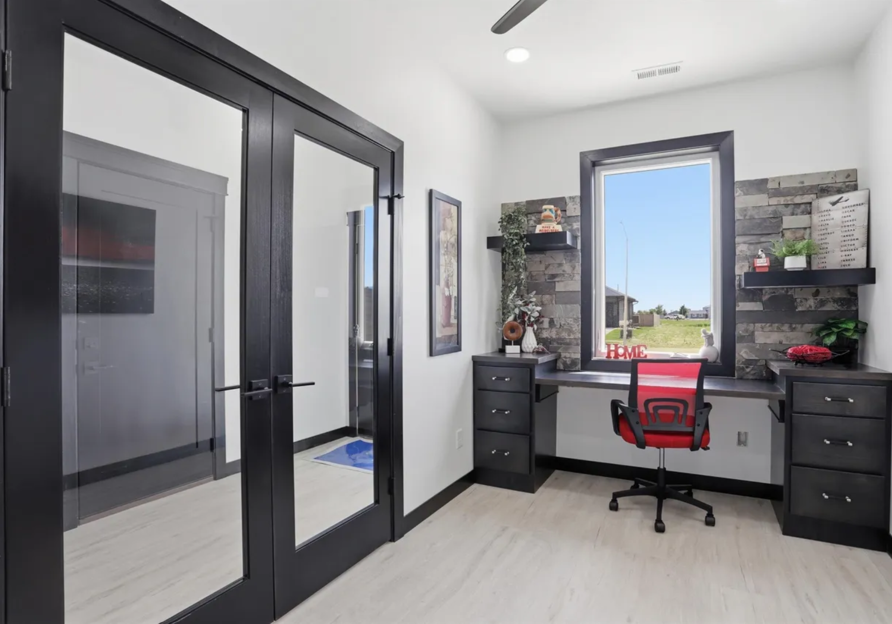 Custom office