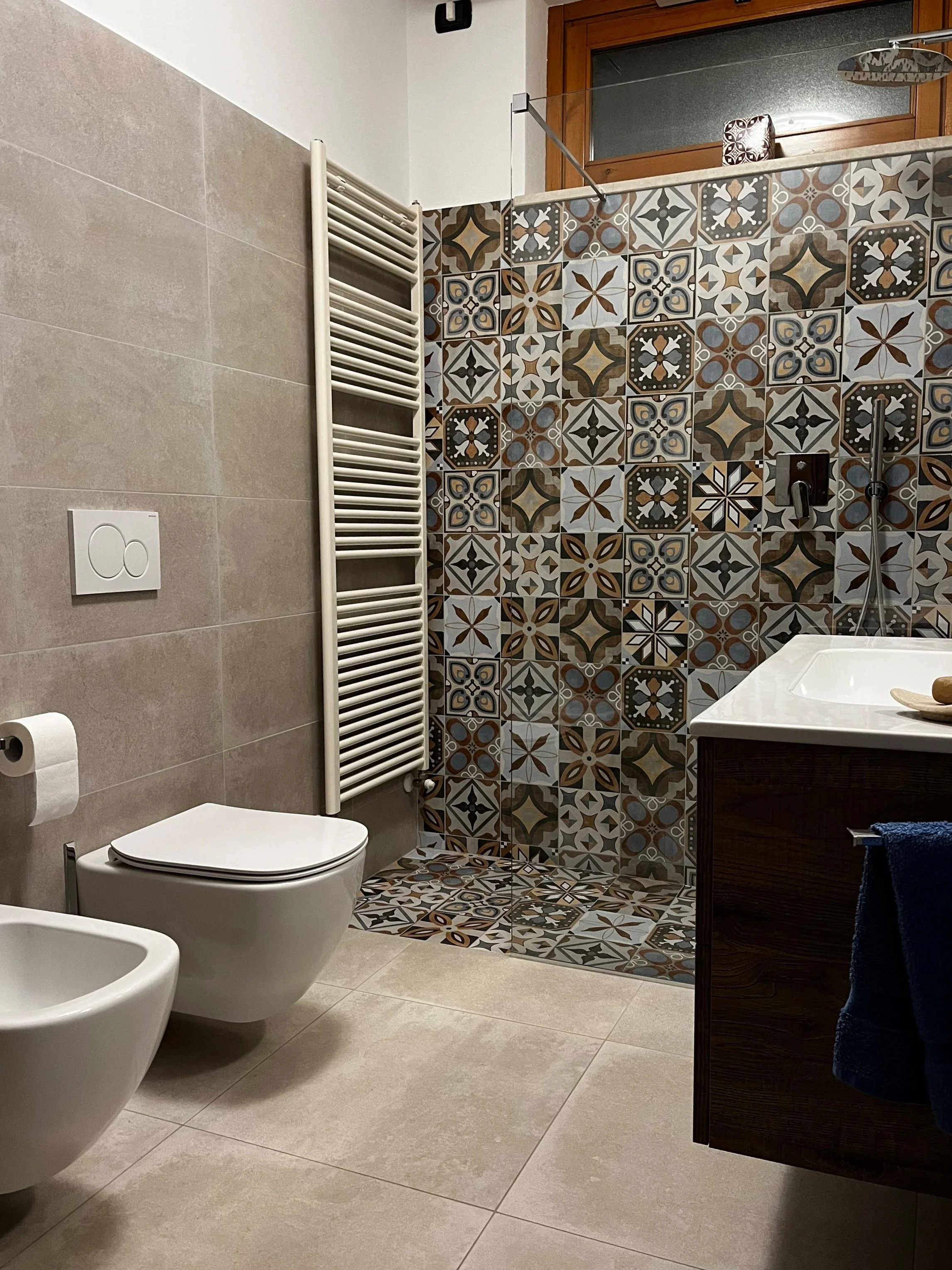 Pavimentazione Bagno e Box Doccia