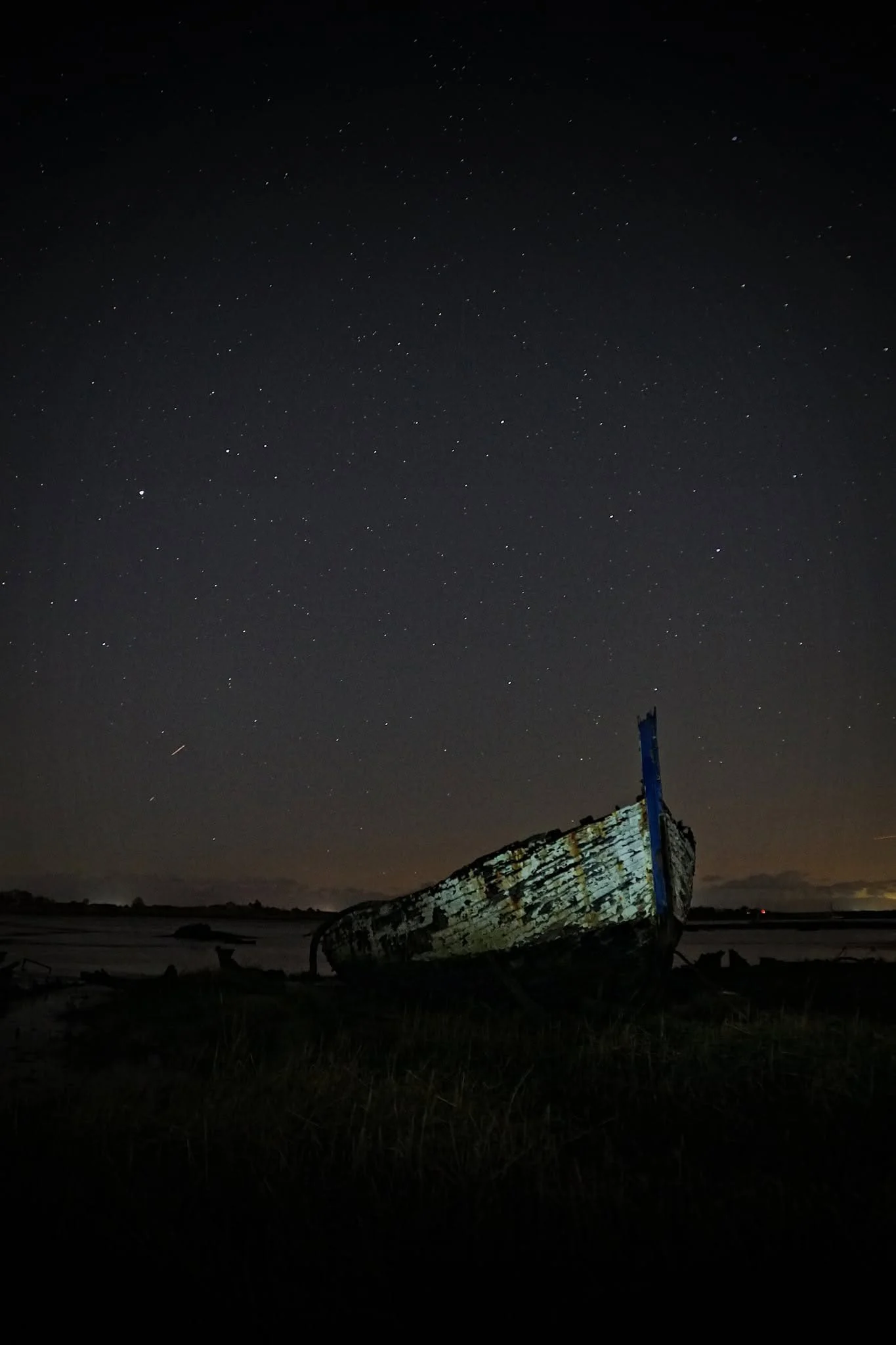 boatnightsky2.jpg
