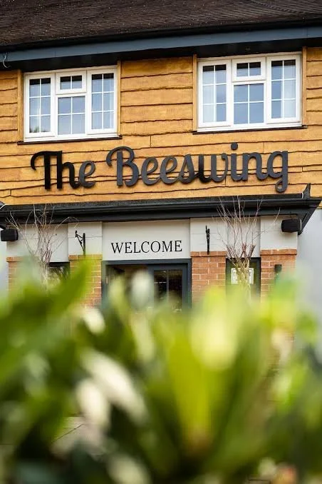 picture of a pub called the beeswing, located in Kettering