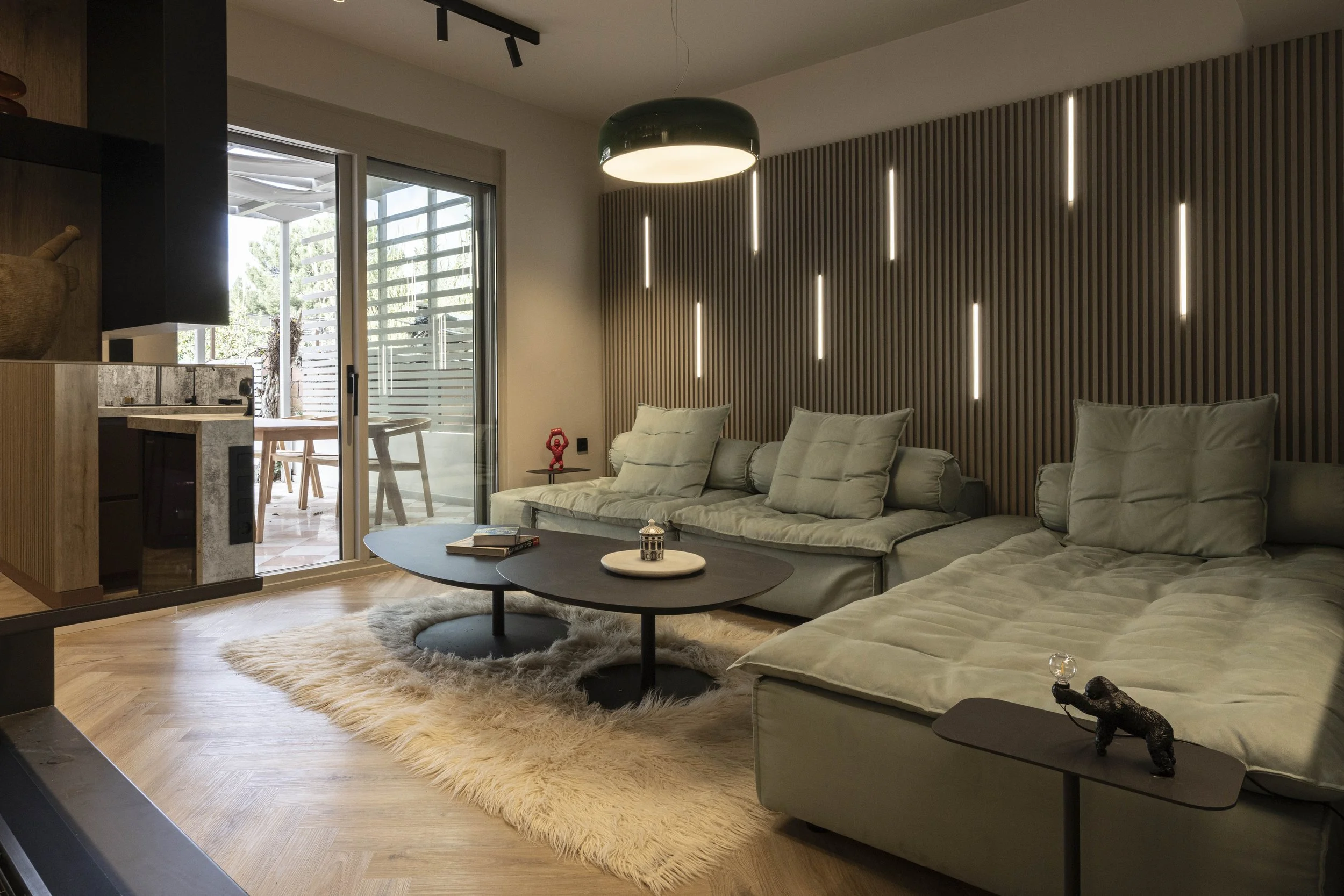 2.LIVING-ROOM-1.jpg