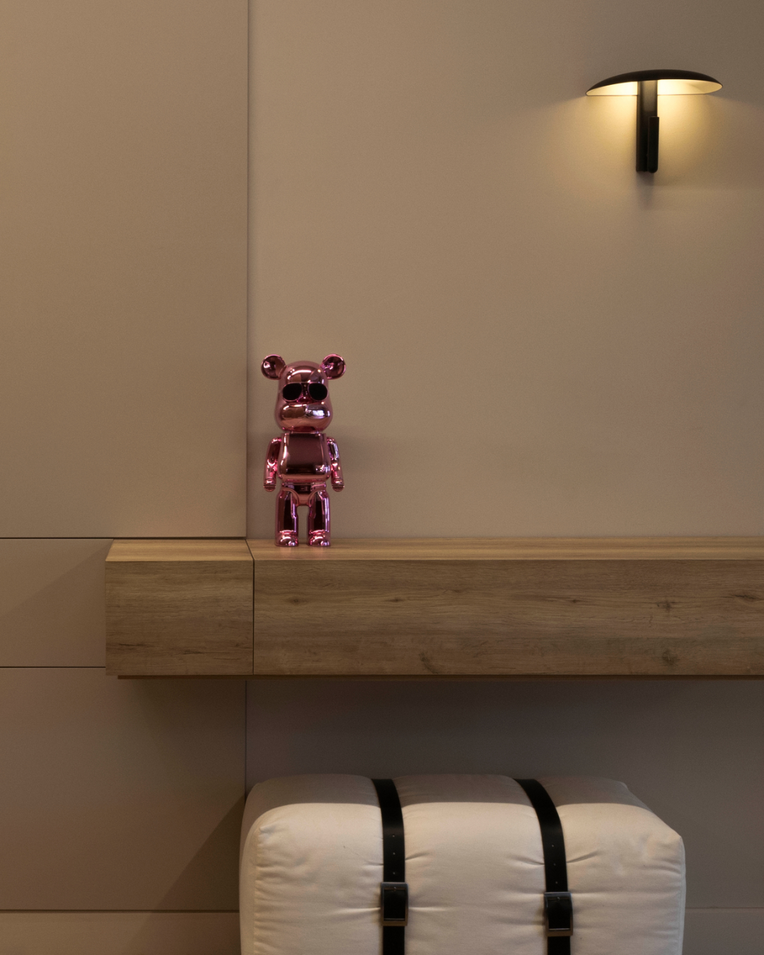 Entrance Desk.png