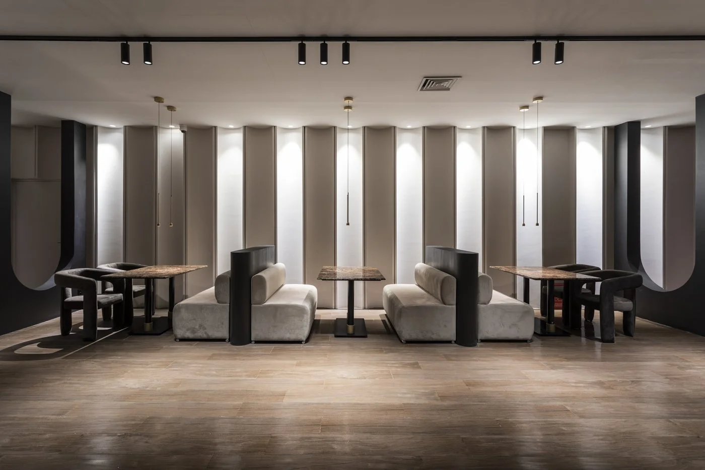 VIP_LOUNGE_PAO_BC_3.jpg