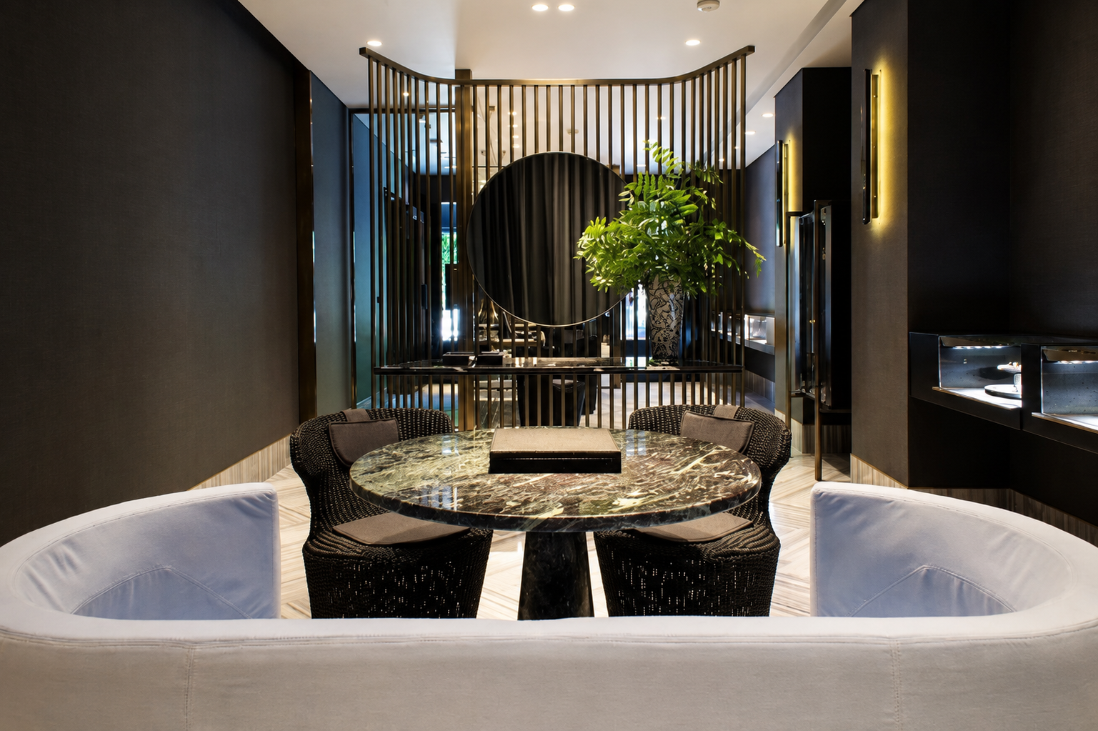 Nikos-Koulis-Jewelry-Gallery-6.png