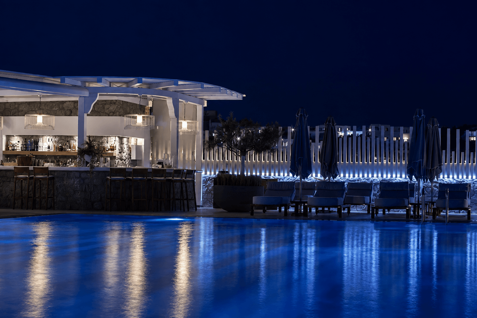 MYCONIAN_KYMA_HOTEL_3.png