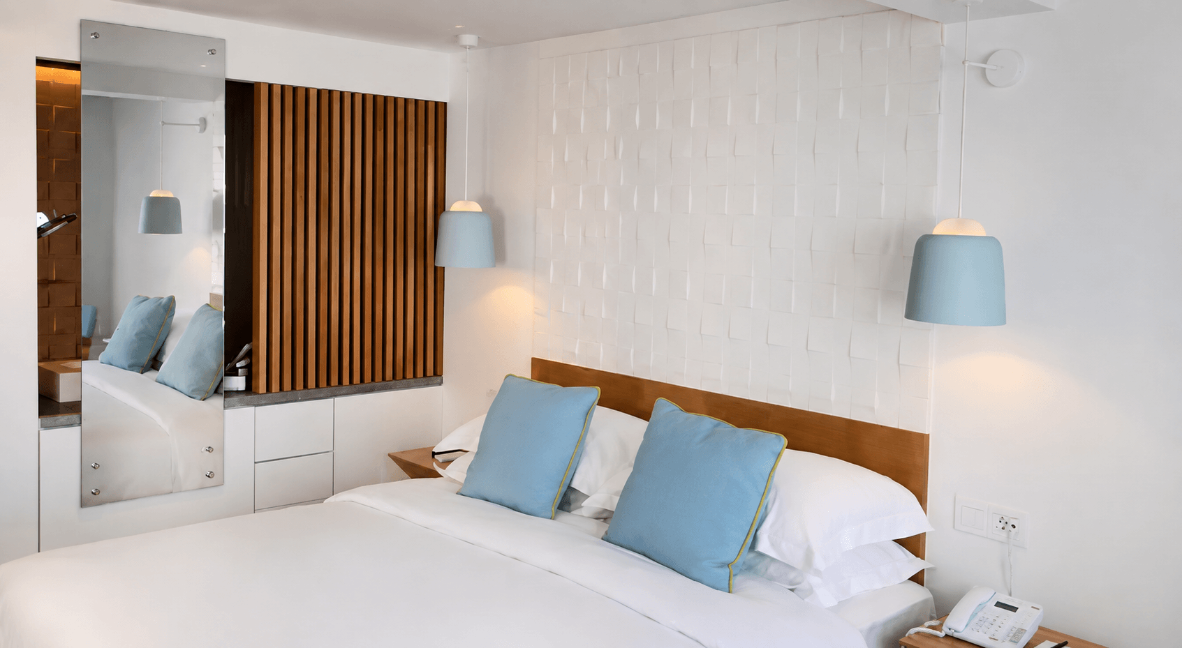 MYCONIAN_KYMA_HOTEL_1.png