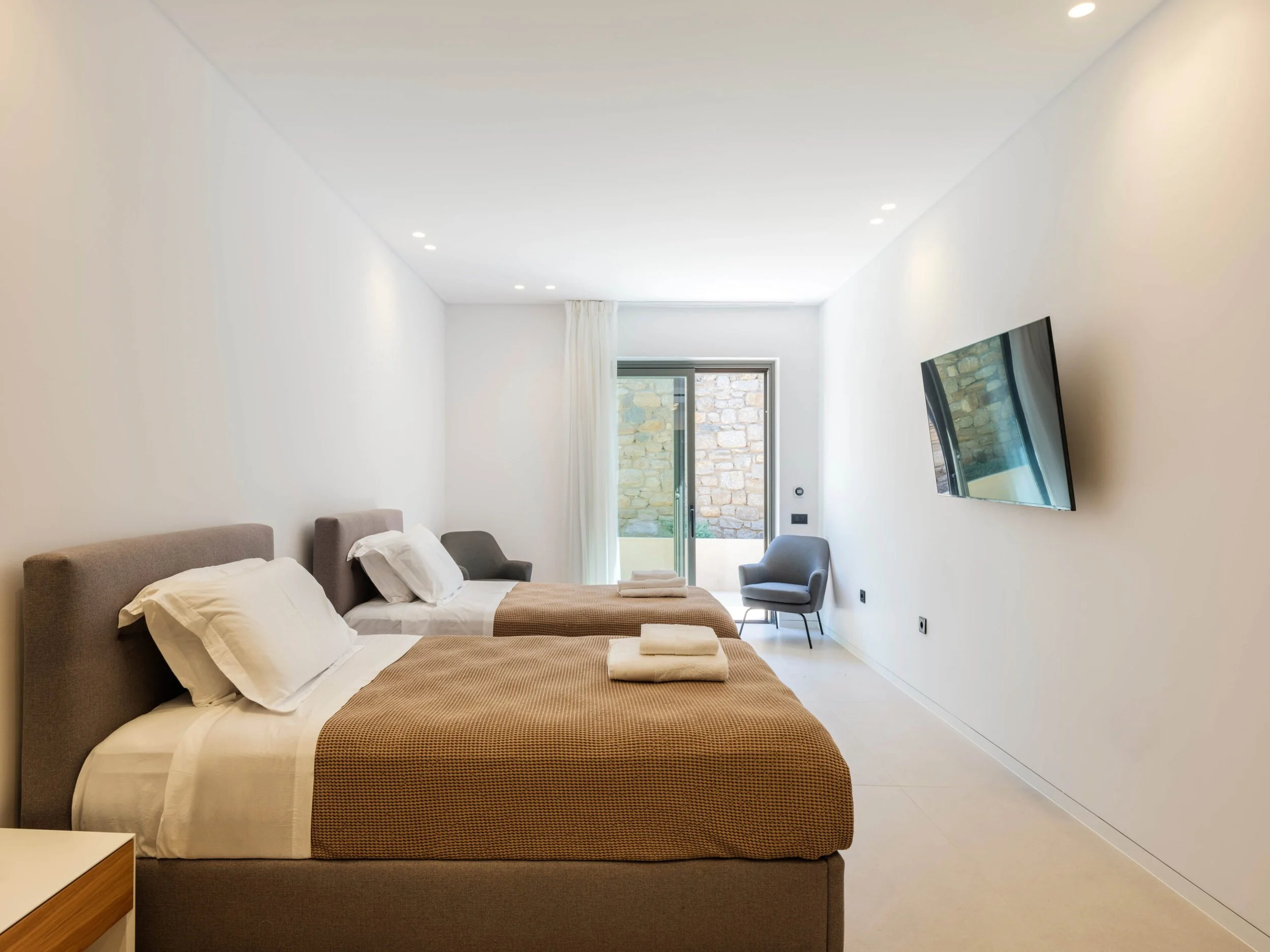 PRIVATE_VILLA_IN_MYKONOS_5-scaled.jpg