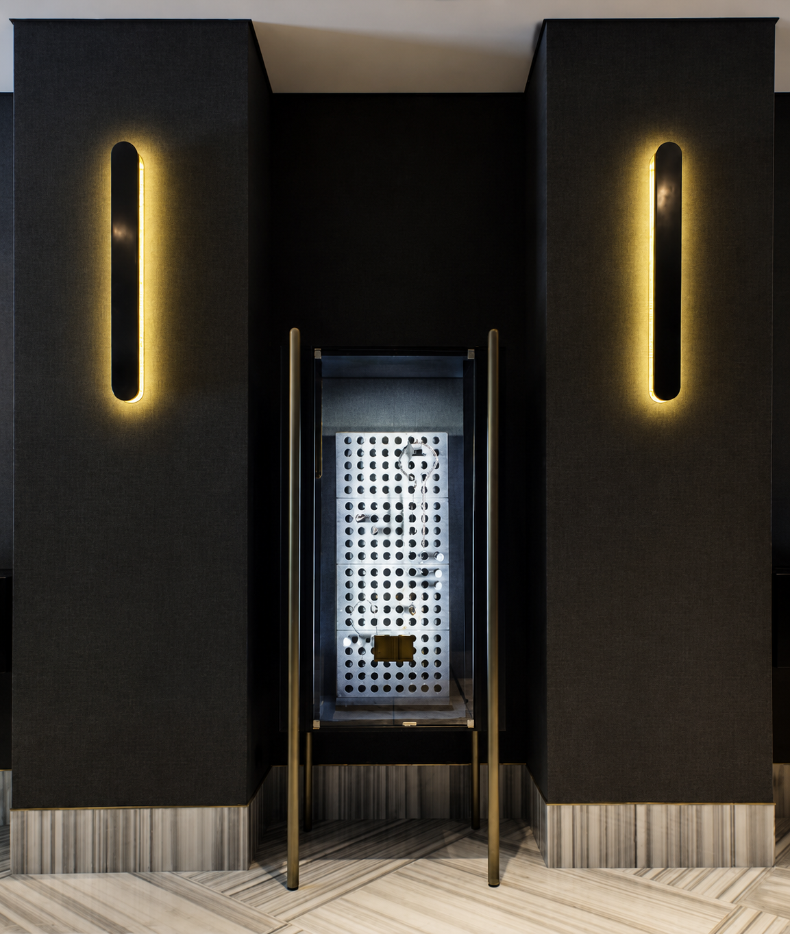Nikos-Koulis-Jewelry-Gallery-4.png
