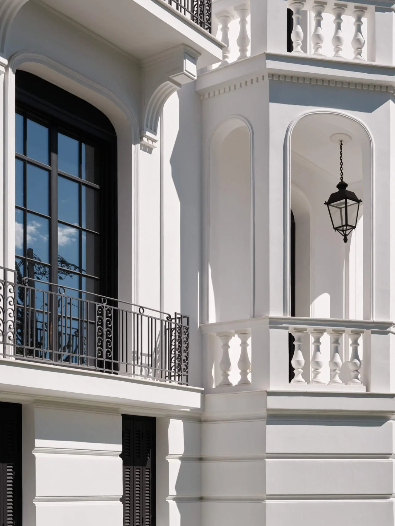 RICHE_Lighting_Advisory_Historic_Residence_Palaio_Psychiko_3.jpg