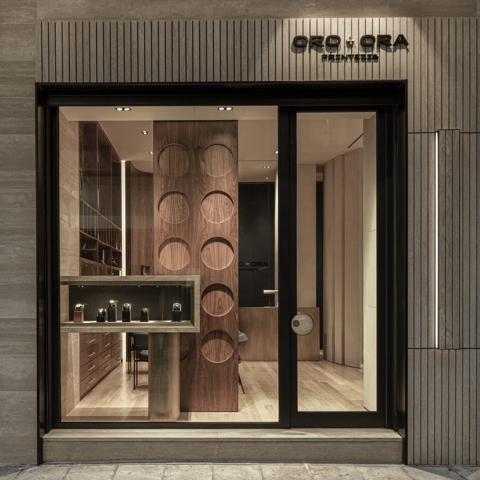 OroOra-43-1536x1536.jpg