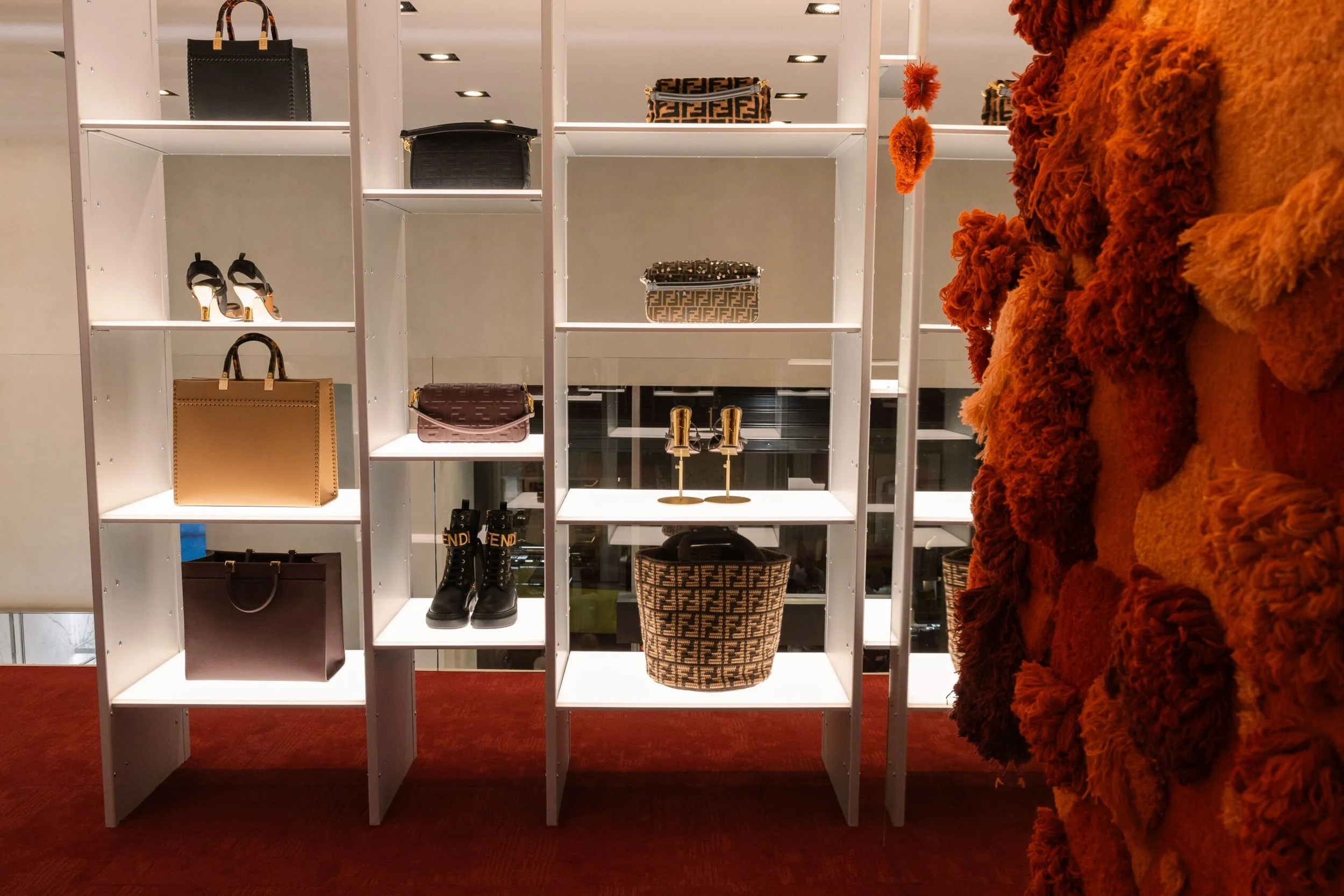 LUISA_WORLD_FENDI_6.jpg