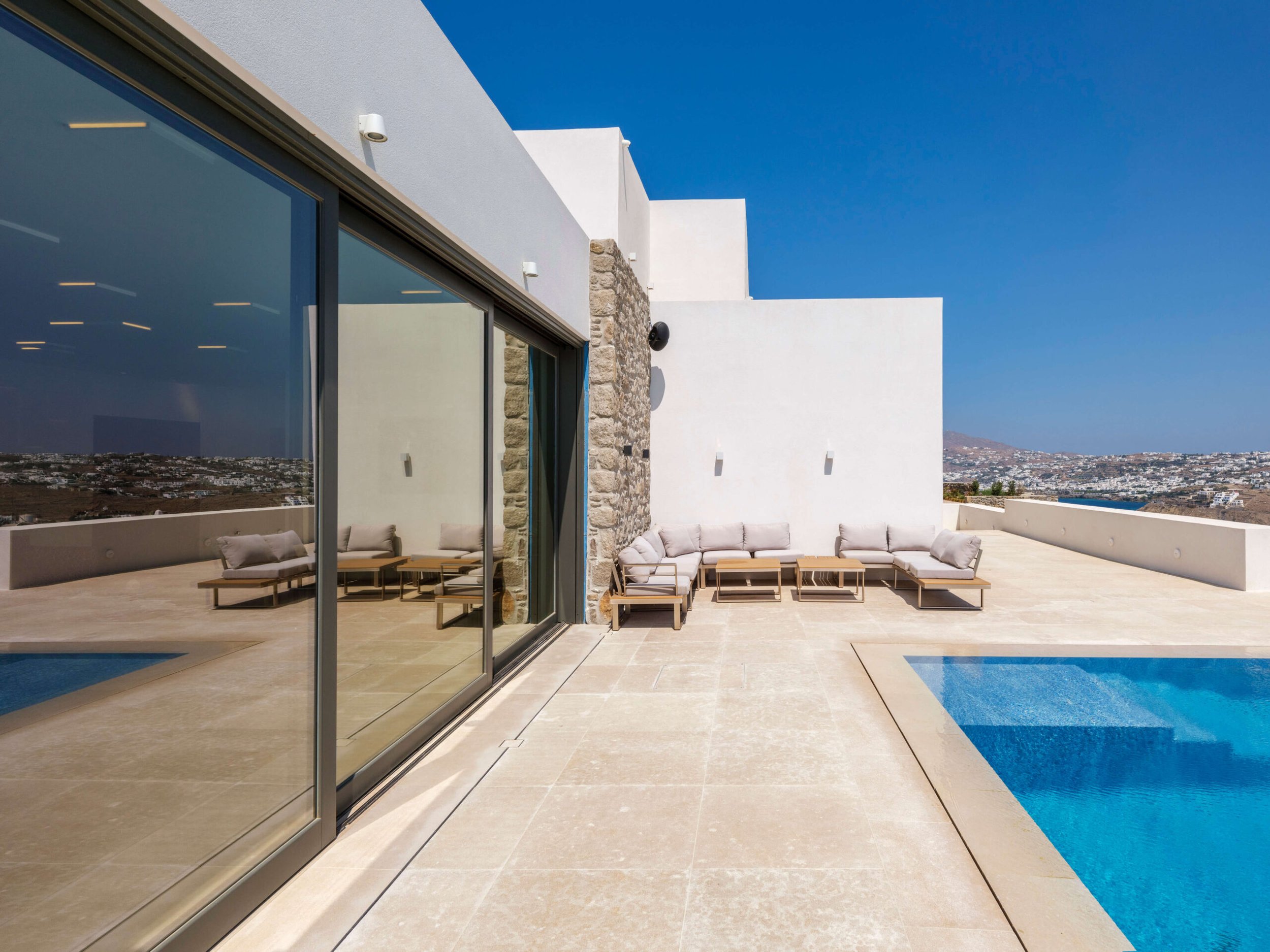 PRIVATE_VILLA_IN_MYKONOS_16-scaled.jpg