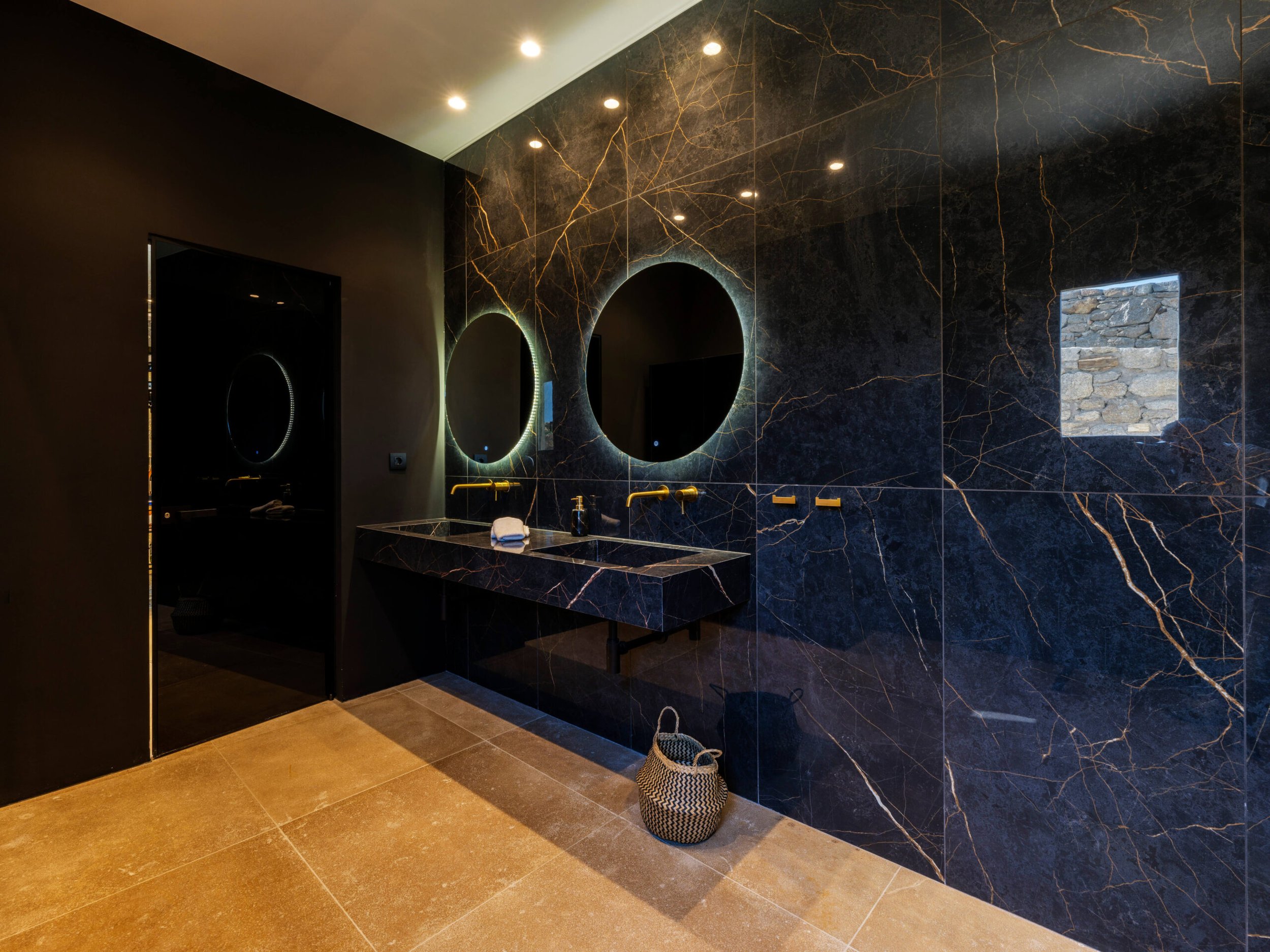 PRIVATE_VILLA_IN_MYKONOS_63-scaled.jpg