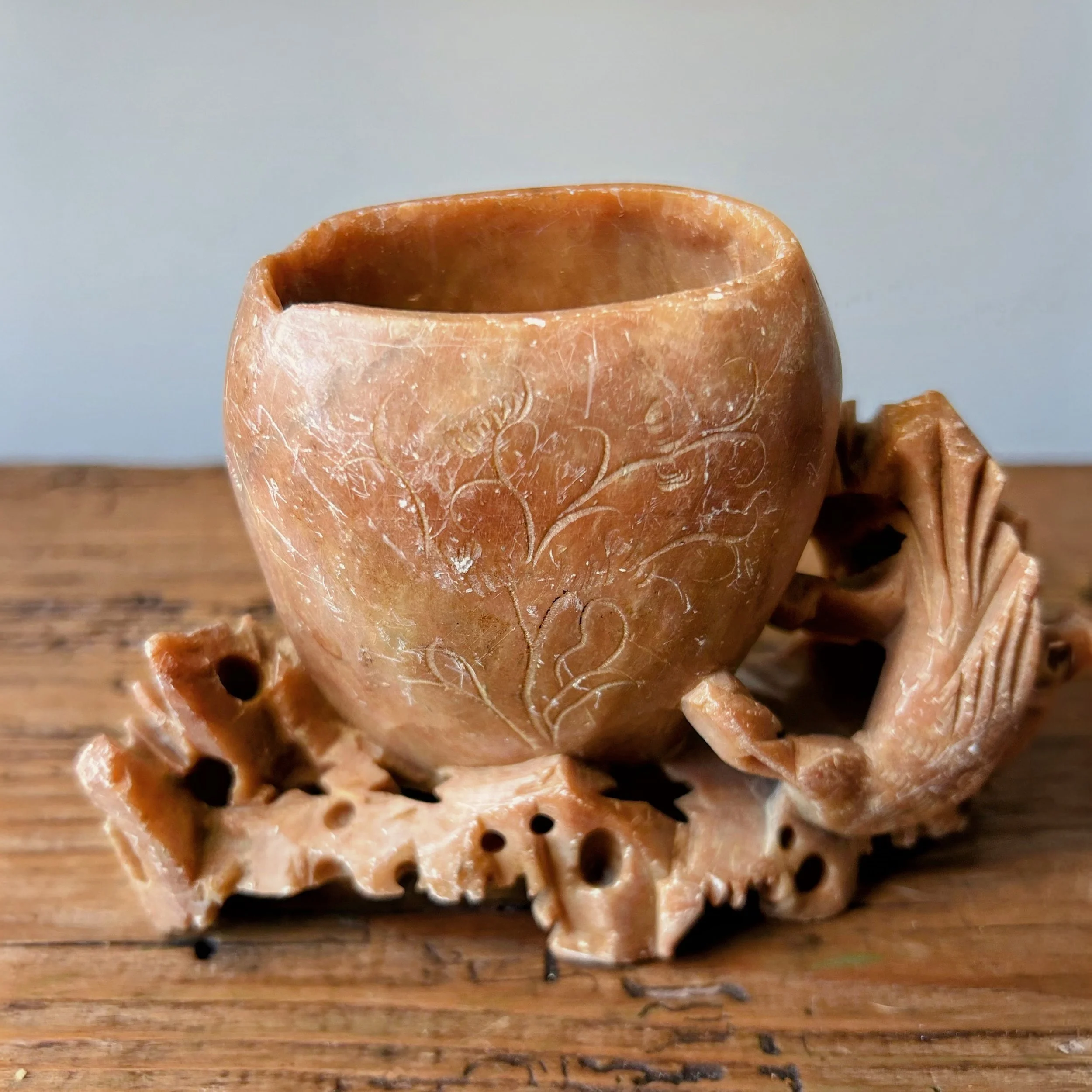 Oriental 20th century soapstone carved brush pot