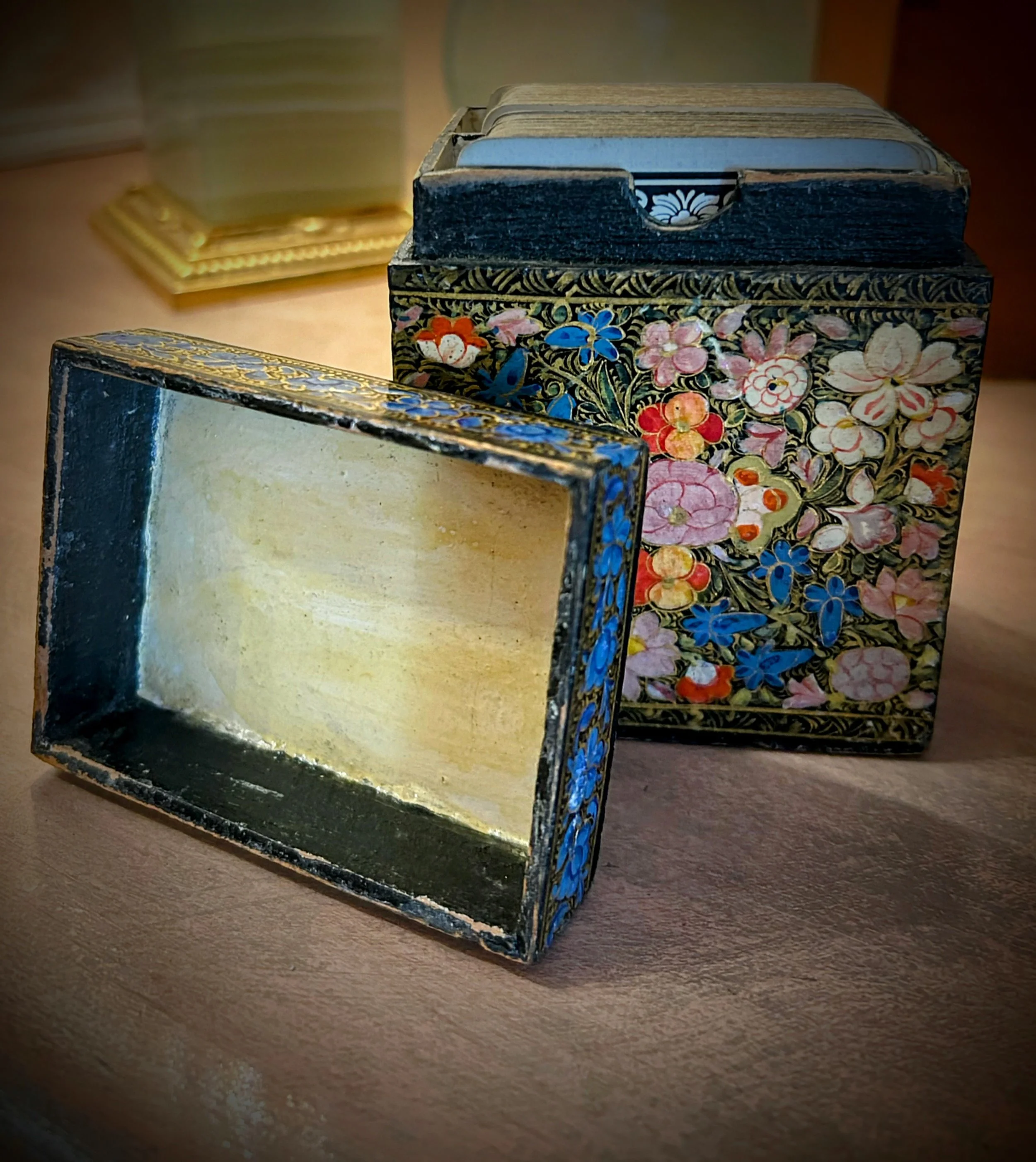 Early C20th papier-mache card box