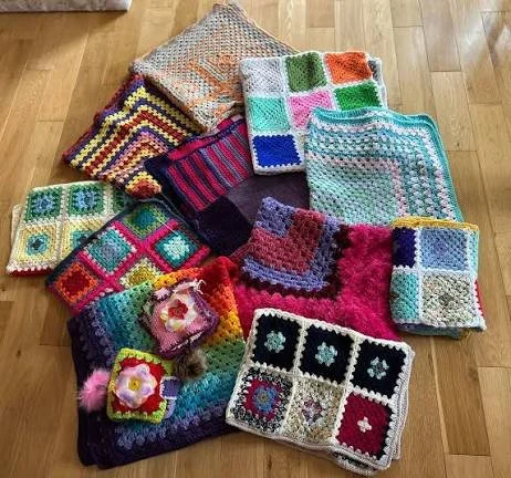 Set of 6 Crocheted Comfort Squares (Small)
