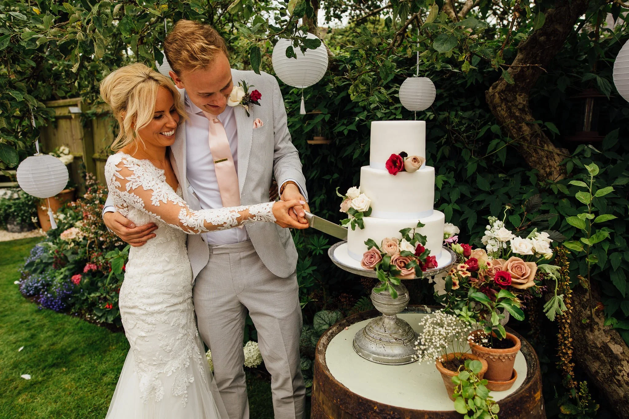  Bride and Groom cutting the cake 