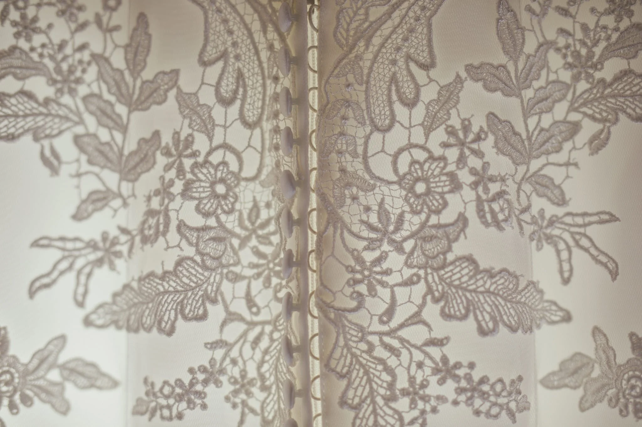  Detail of the Bride’s wedding dress 